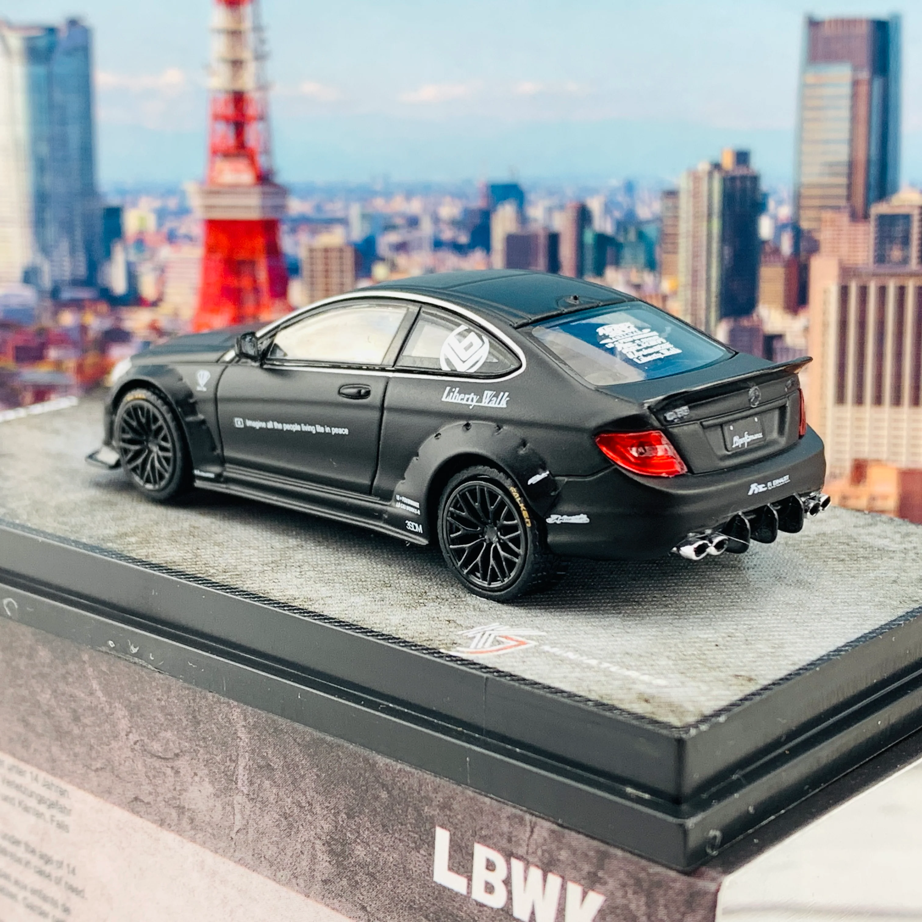 KJ MINIATURES 1/64 LBWK Mercedes-Benz C63 Coupe Matte Black KJ64001BK - Image 5