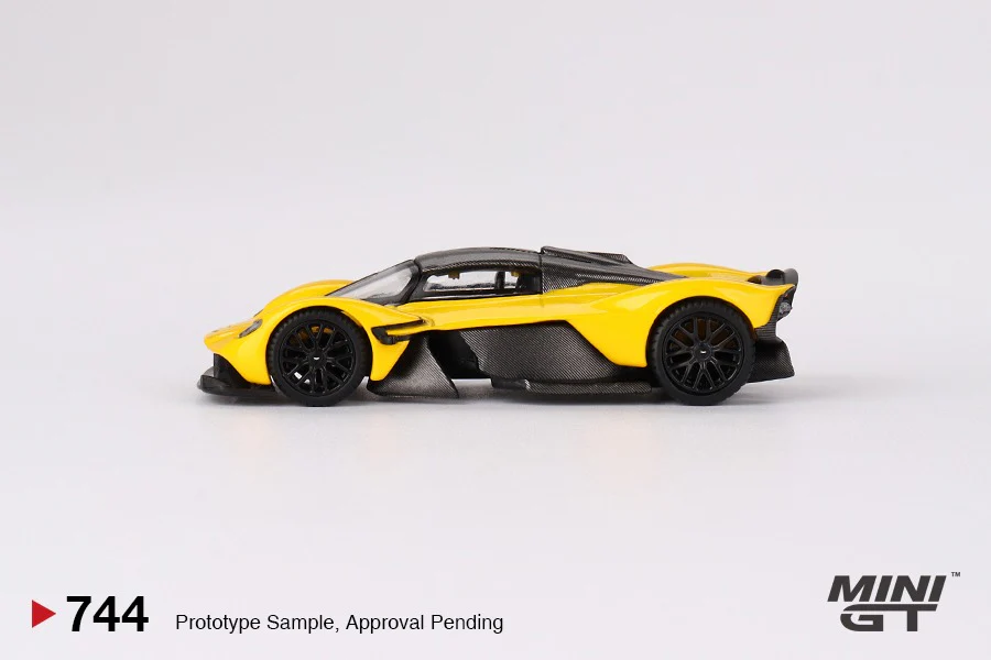 MINI GT 1/64 Aston Martin Valkyrie  Sunburst  Yellow MGT00744-L - Image 2