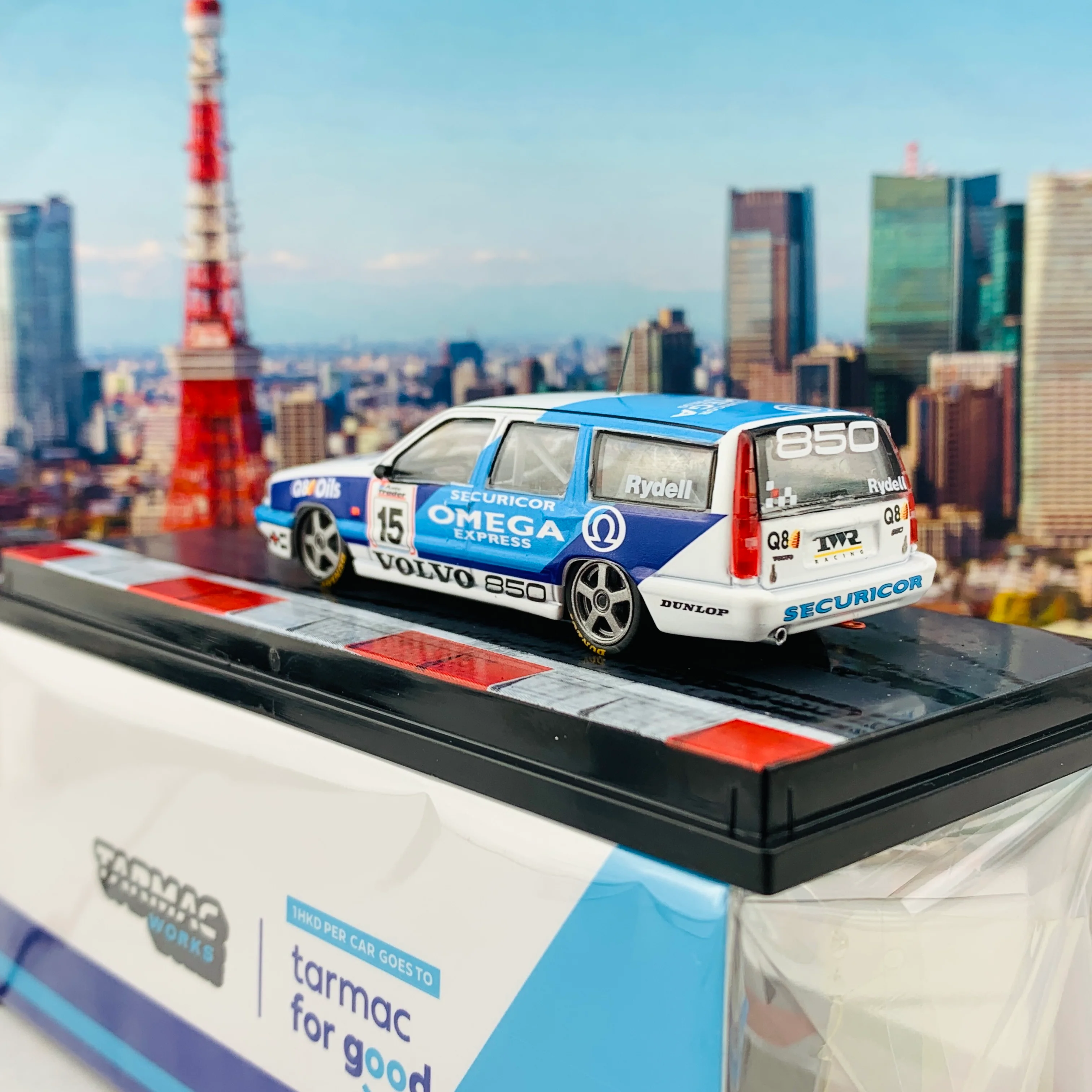 Tarmac Works 1/64 Hobby Collection Volvo 850 Estate #15 BTCC 1994 Rickard Rydell T64-039-94BTCC15 - Image 4