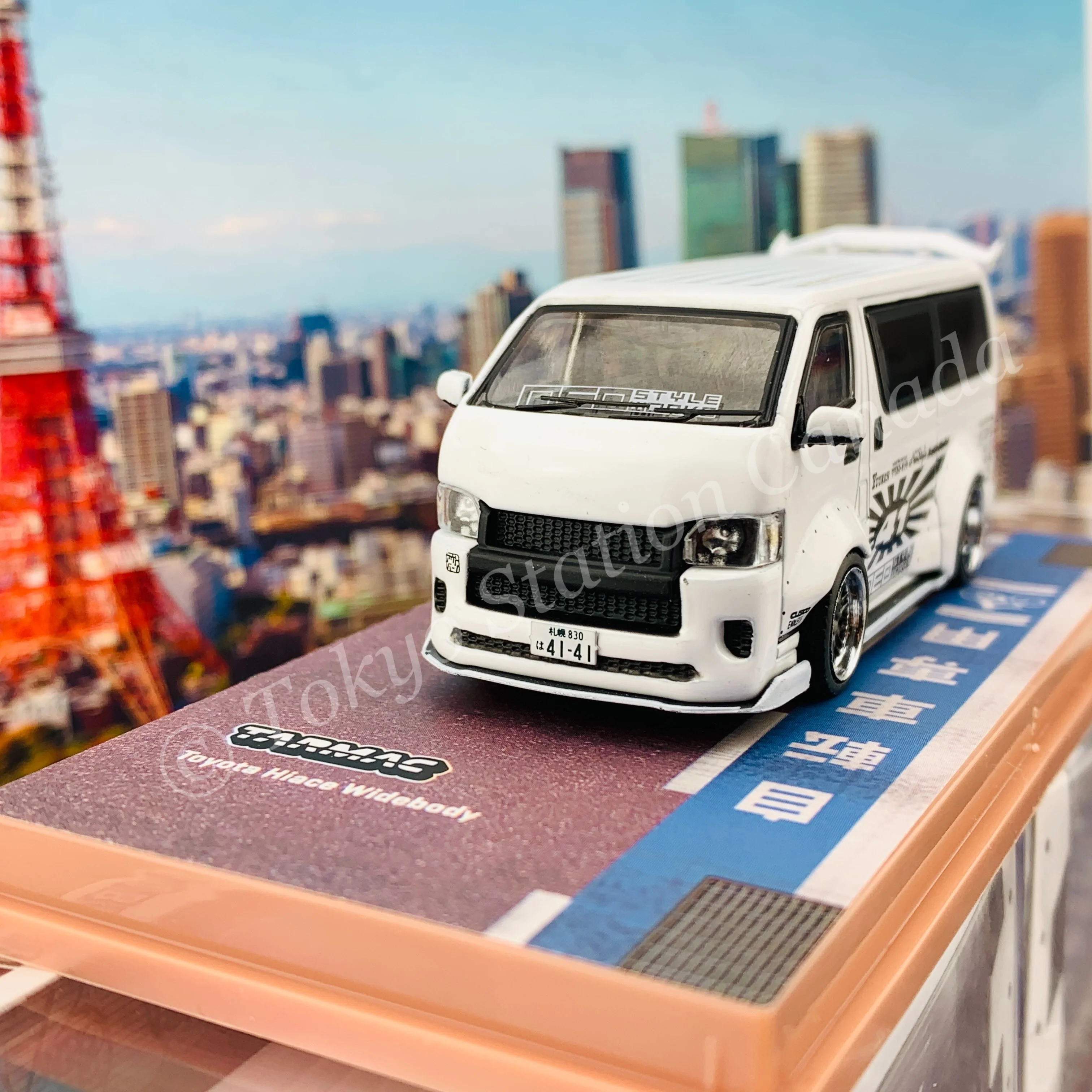 Tarmac Works HOBBY64 1/64 Toyota Hiace Widebody White T64-038-WH - Image 7