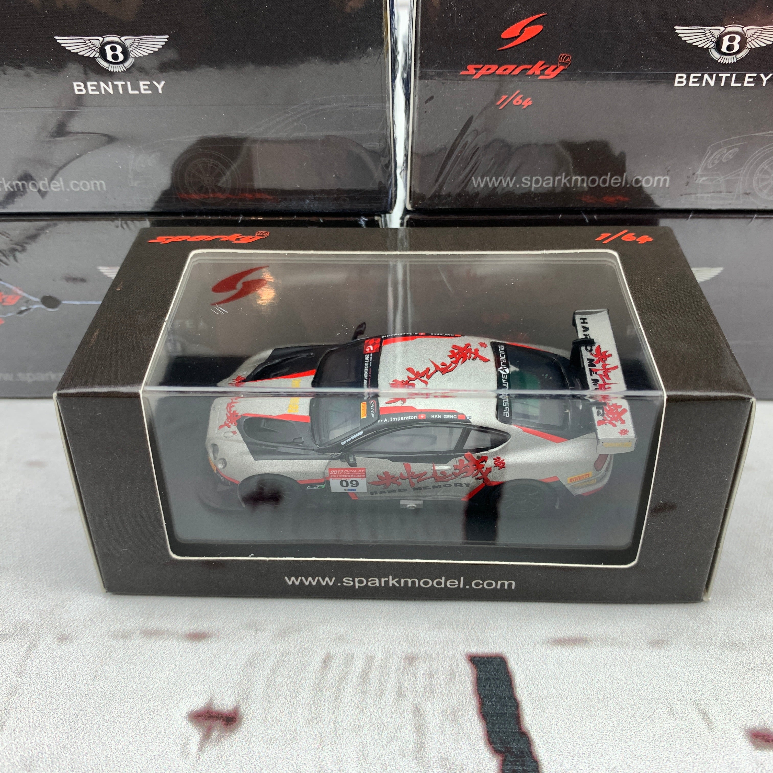 Sparky 1/64 BENTLEY CONTINENTAL GT3 NO.09 CHINA GT CHAMPIONSHIP 2017 HARD MEMORY BENTLEY TEAM ABSOLUTE H. GENG - A. IMPERATORI Y106 - Image 4