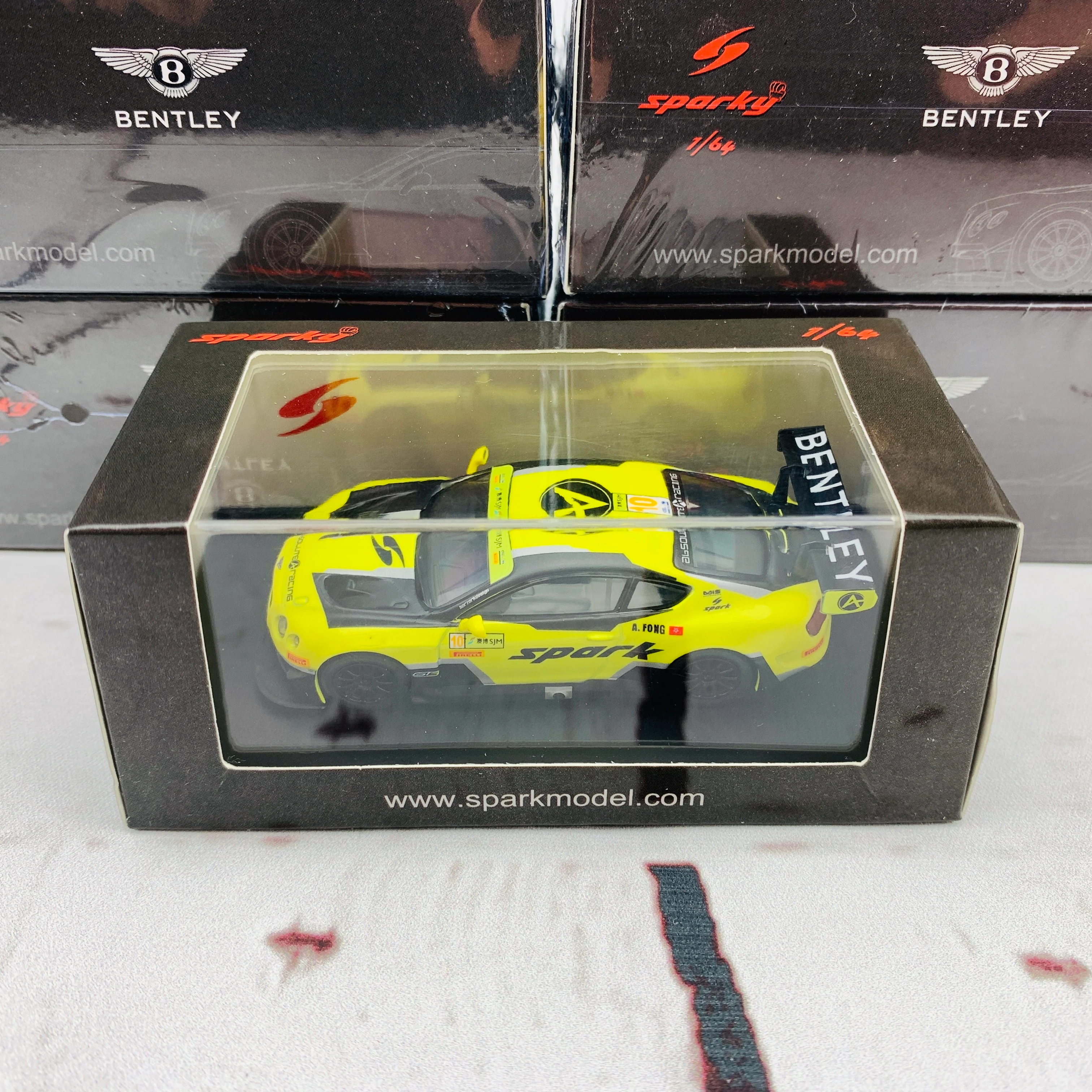 Sparky 1/64 BENTLEY CONTINENTAL GT3 NO.10 5TH MACAU GP FIA GT WORLD CUP 2016 BENTLEY TEAM ABSOLUTE ADDERLY FONG Y105 - Image 4