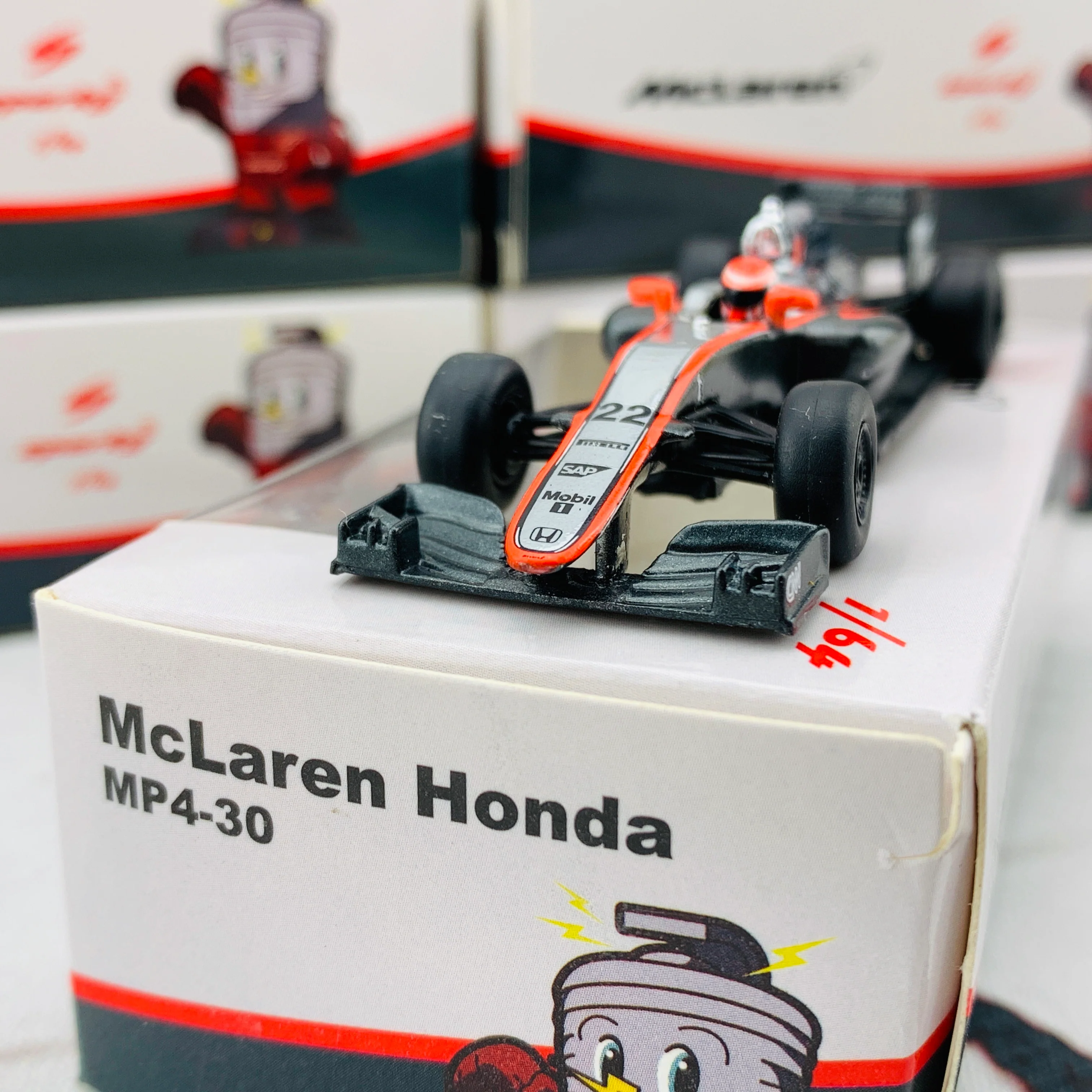 Sparky 1/64 MCLAREN HONDA MP4-30 N.22 CHINESE GP 2015 JENSON BUTTON Y051 - Image 4