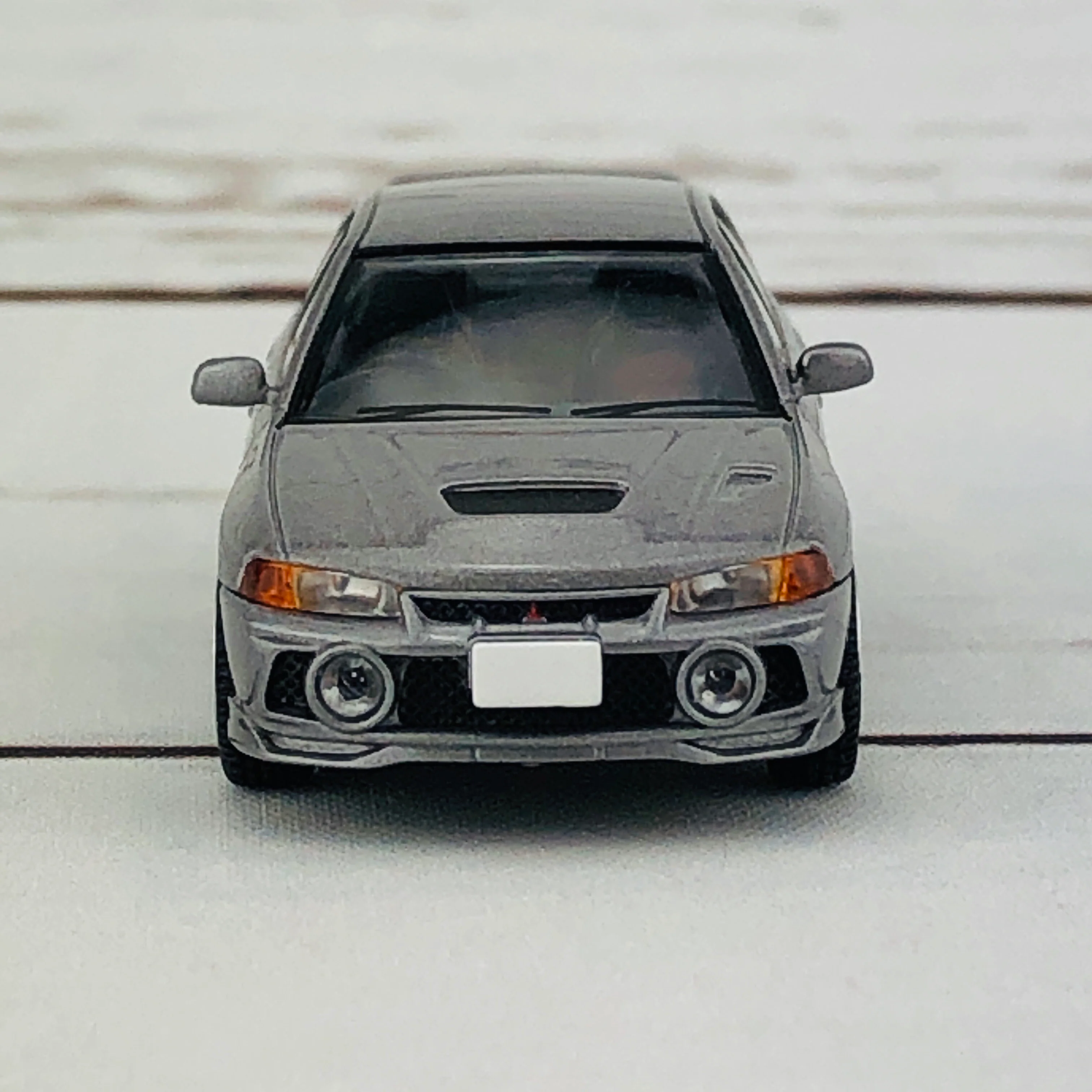 Tomica Limited Vintage Neo Mitsubishi Lancer Evolution IV GSR Silver (1996) LV-N186a - Image 5