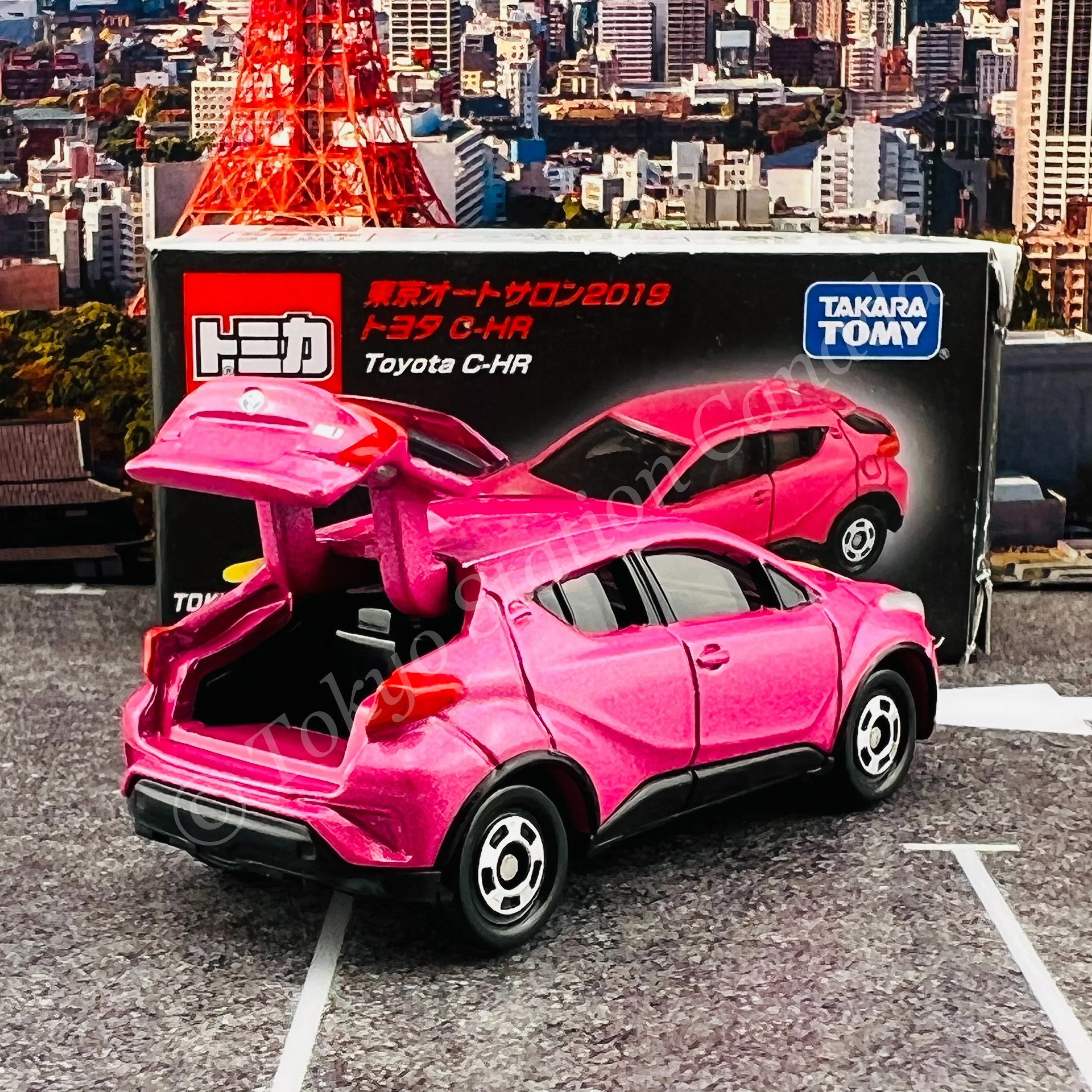 TOMICA TOKYO AUTO SALON 2019 Toyota C-HR 4904810113096 - Image 4