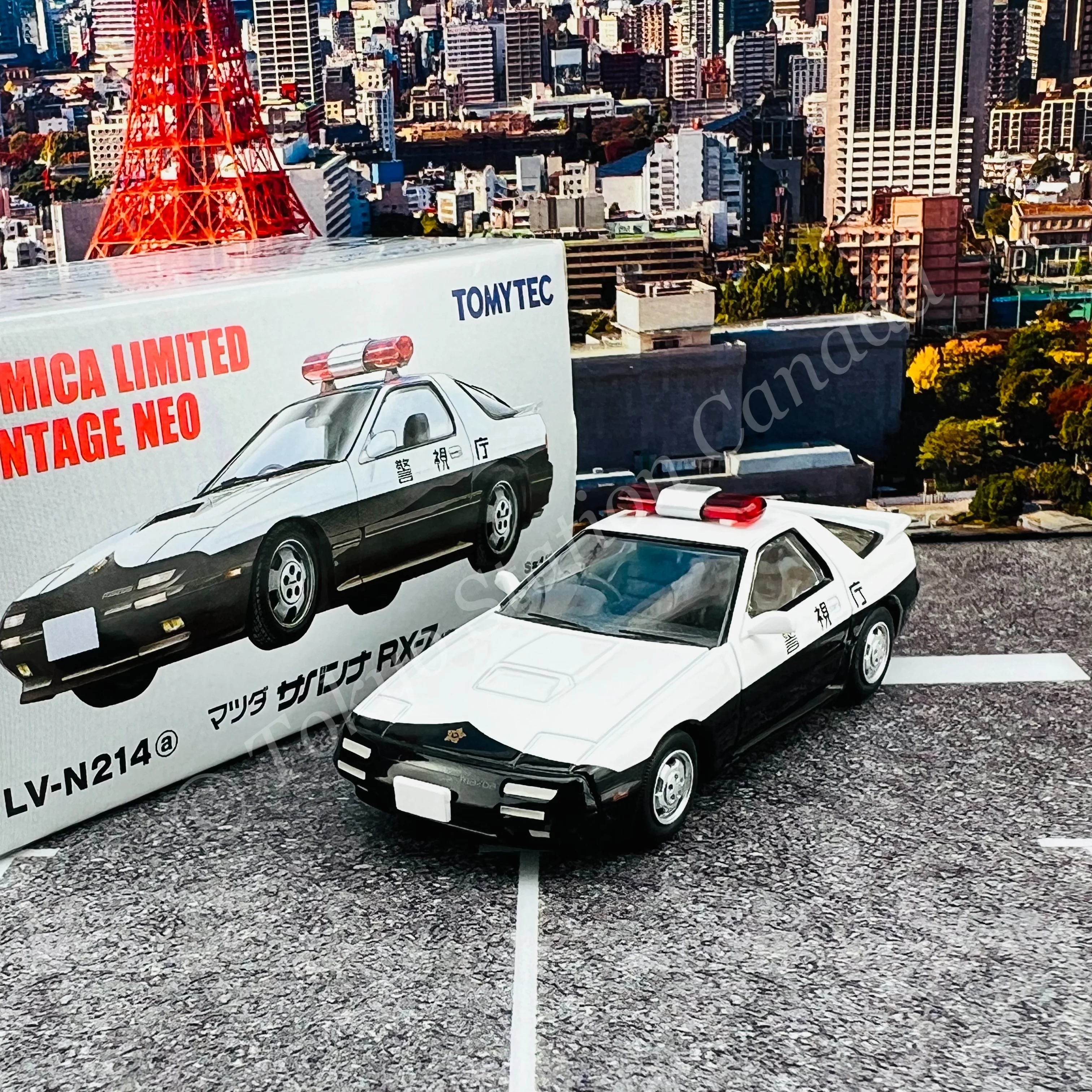TOMYTEC TLVN 1/64 Mazda Savannah RX7 Patrol Car (Metropolitan Police Department) LV-N214a - Image 2