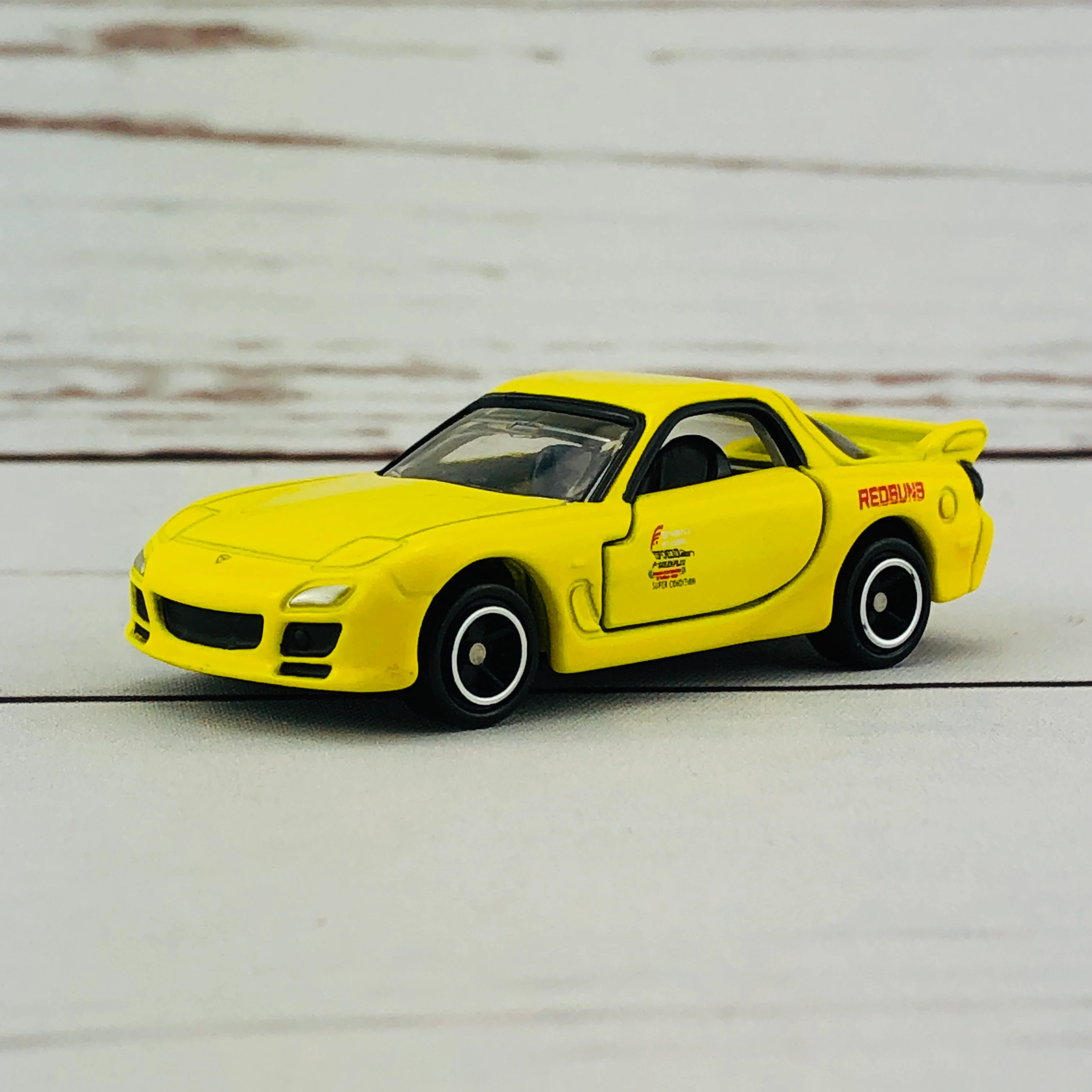 Dream TOMICA Initial D FD3S RX7 - Image 3
