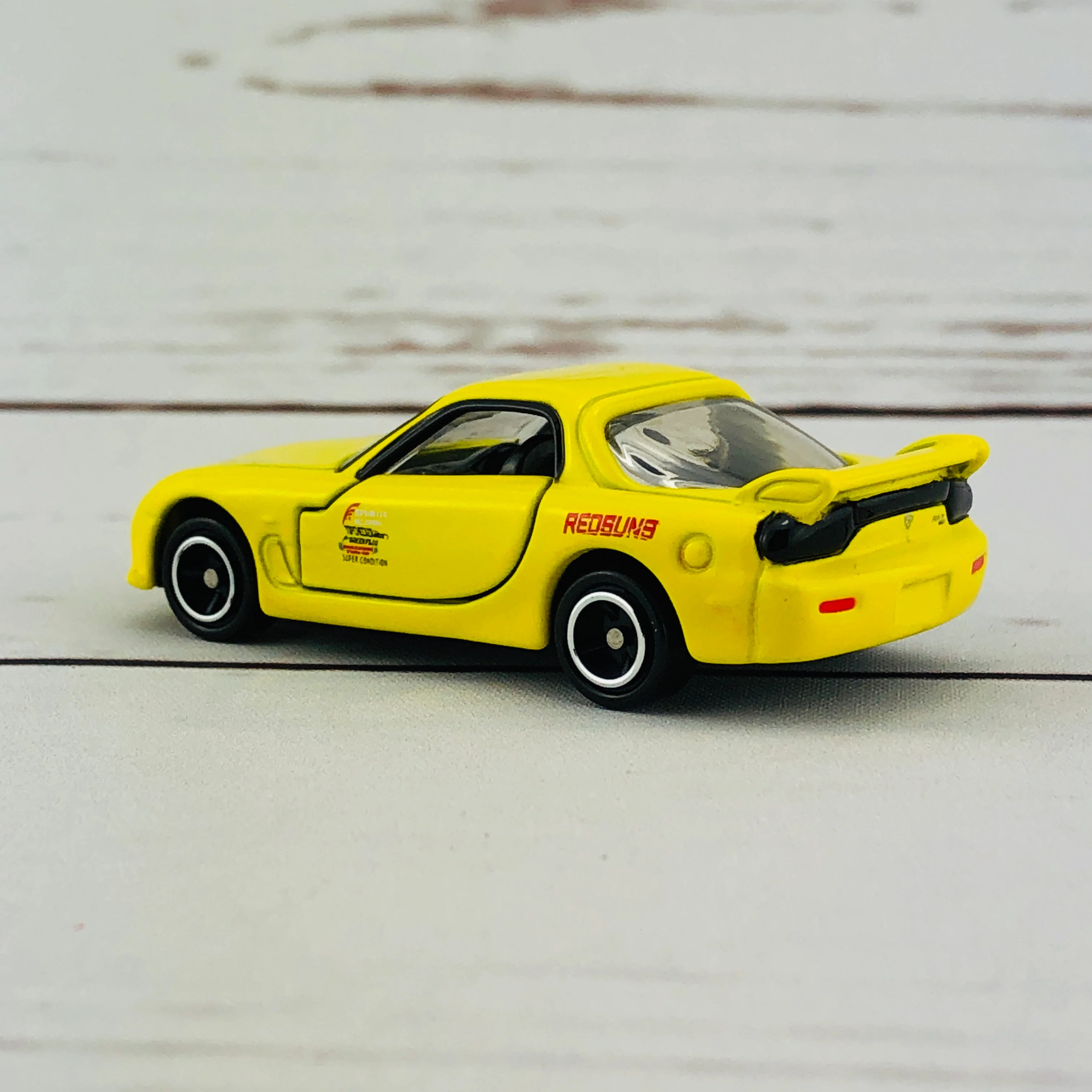 Dream TOMICA Initial D FD3S RX7 - Image 5