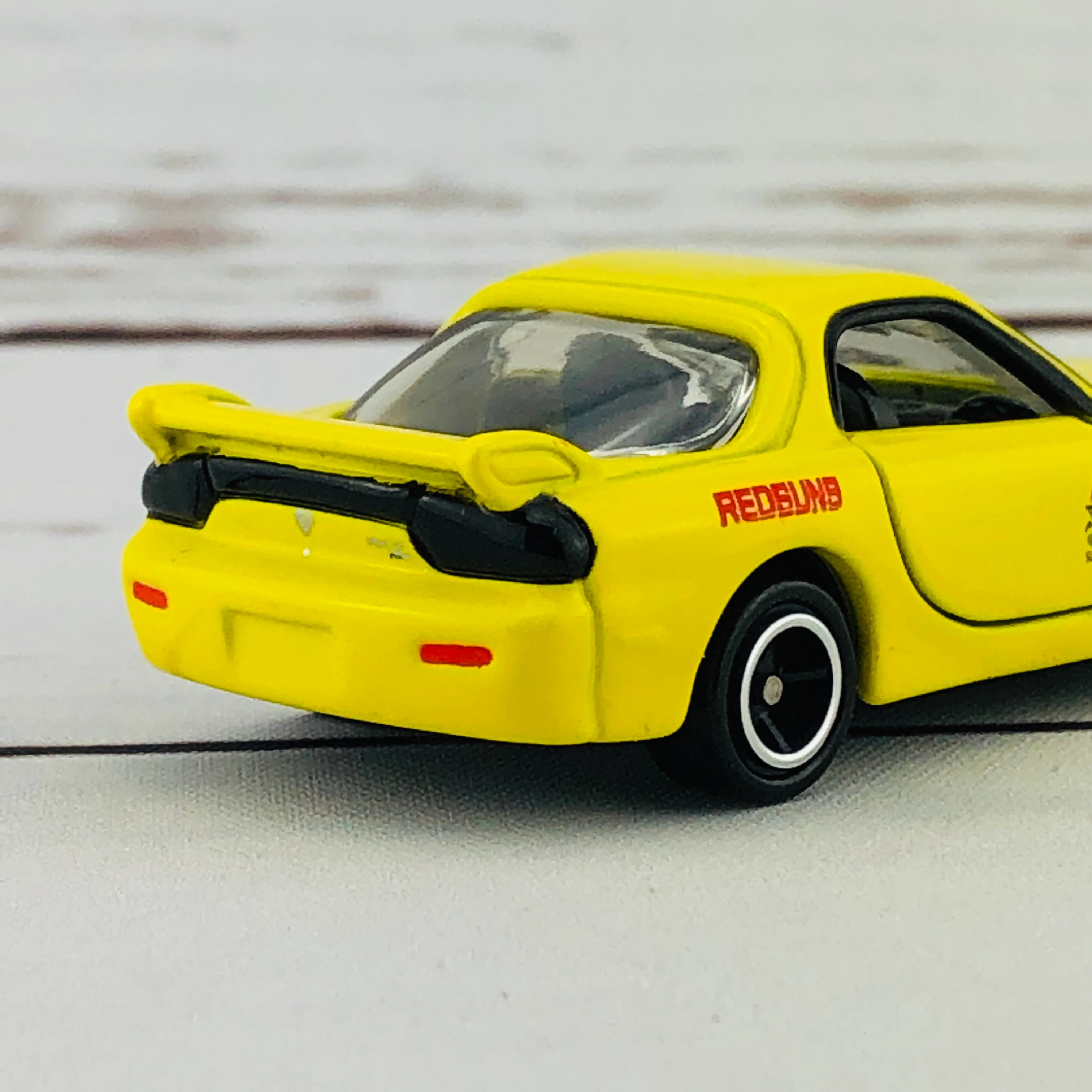 Dream TOMICA Initial D FD3S RX7 - Image 6