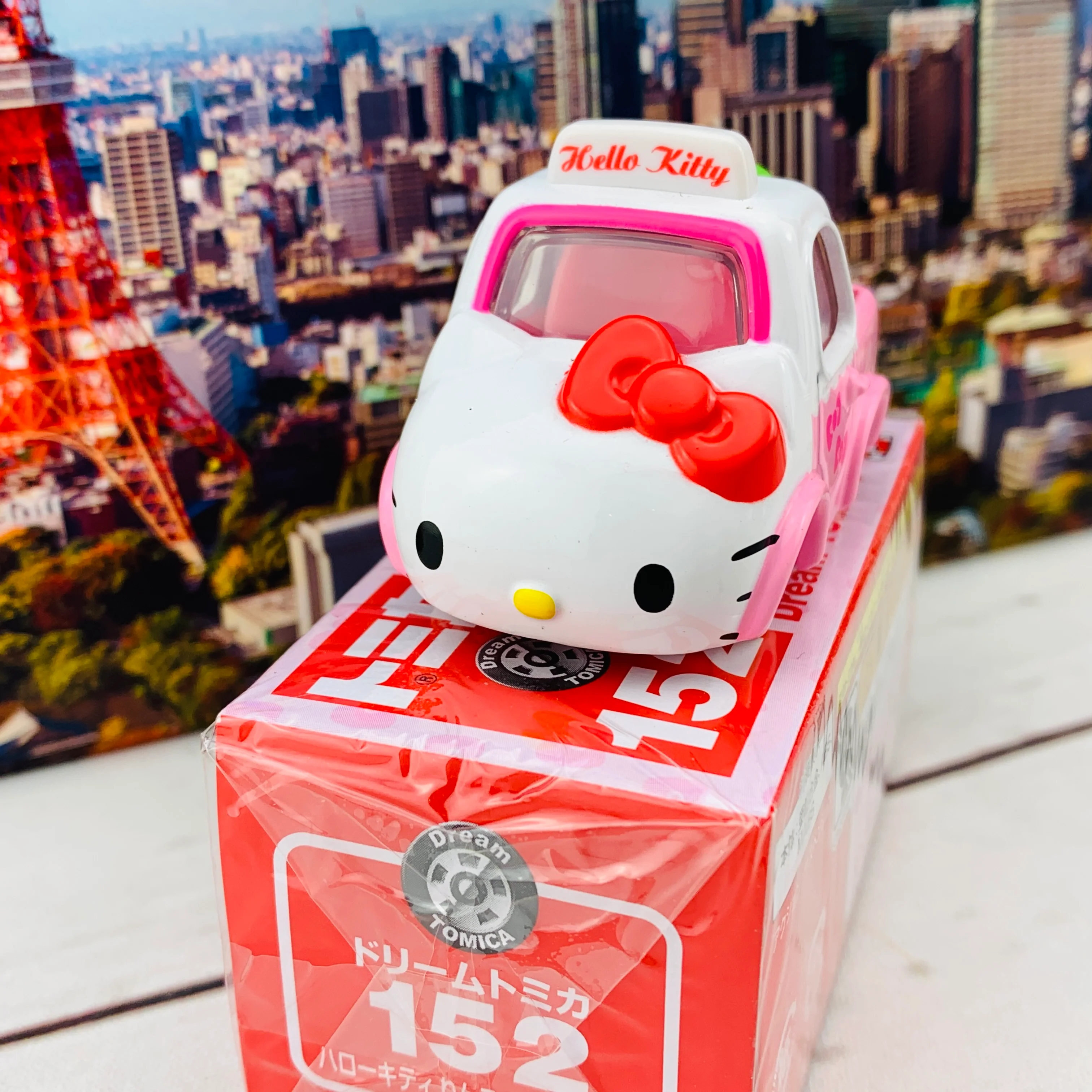 Dream TOMICA 152 Hello Kitty Apple Carry - Image 3