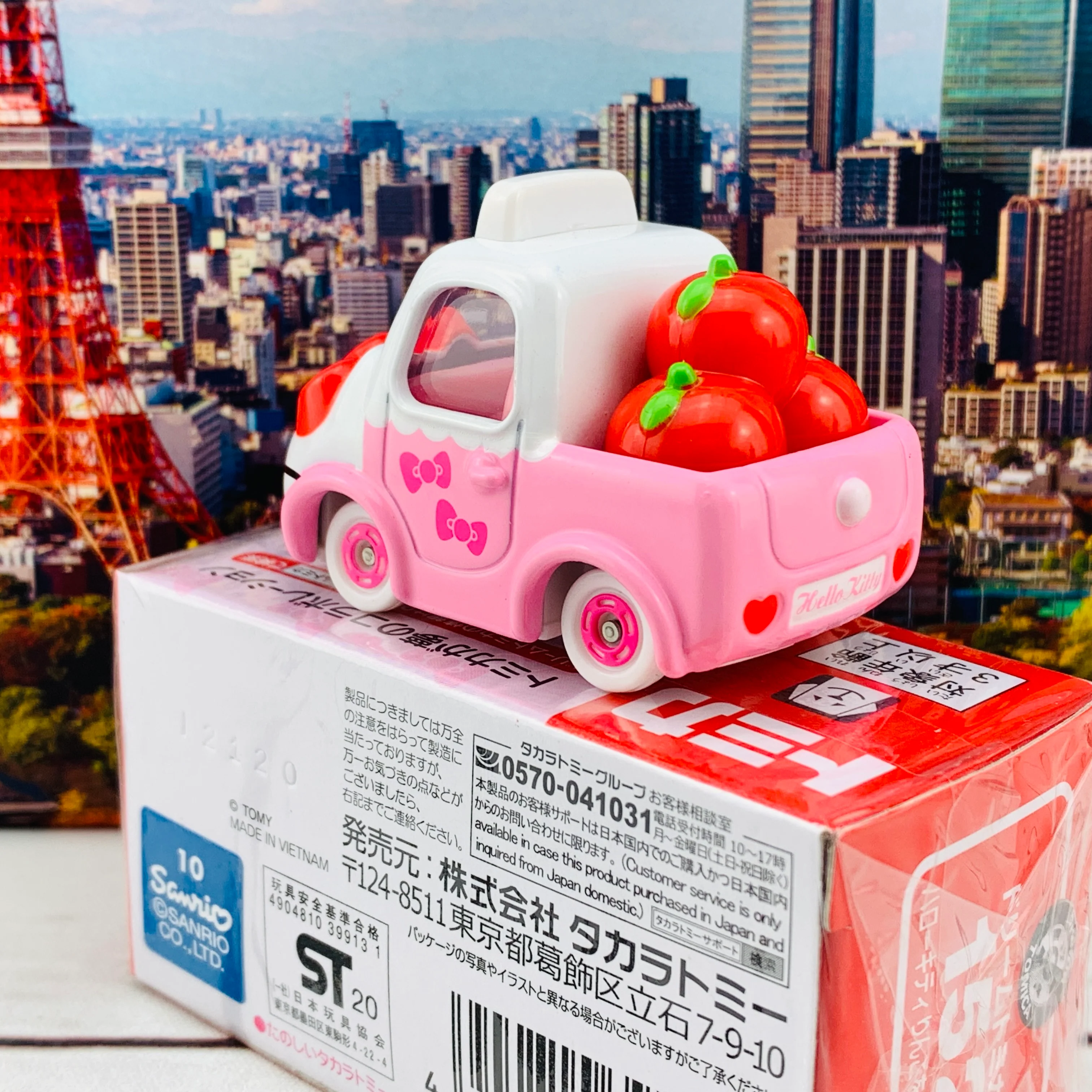 Dream TOMICA 152 Hello Kitty Apple Carry - Image 5