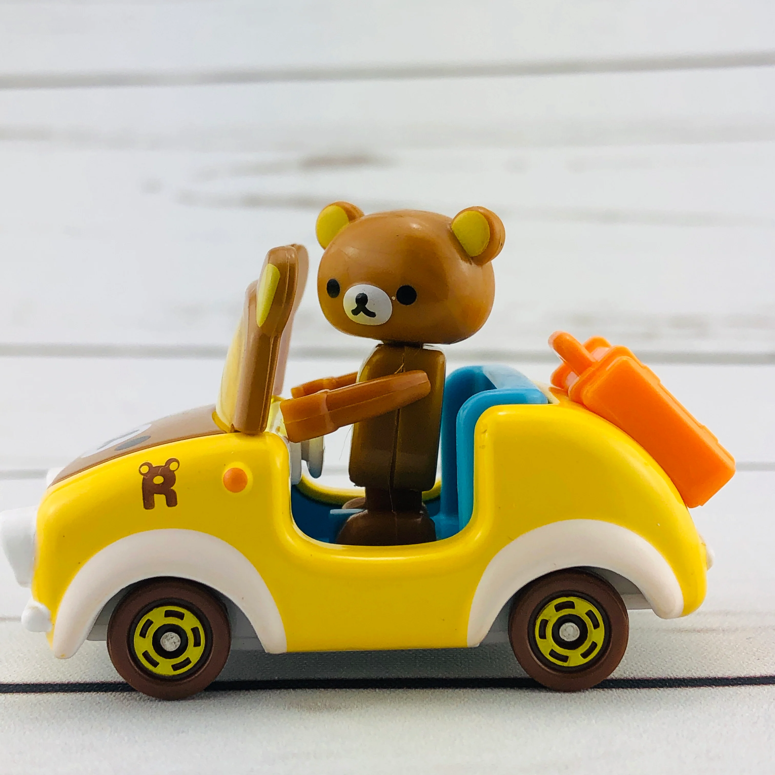 Dream TOMICA RIDE ON R07 Rilakkuma x Rilakkuma Car - Image 3