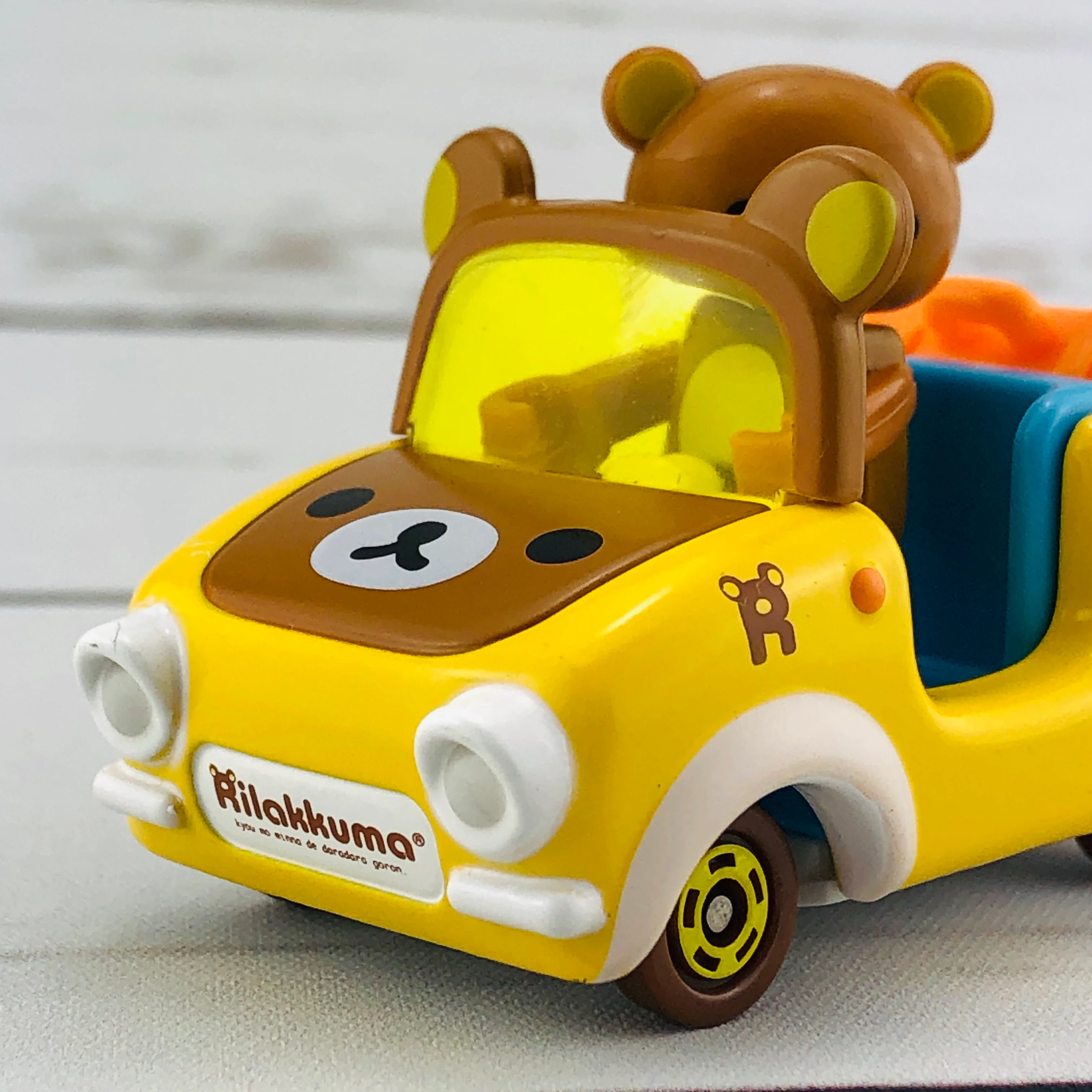 Dream TOMICA RIDE ON R07 Rilakkuma x Rilakkuma Car - Image 4