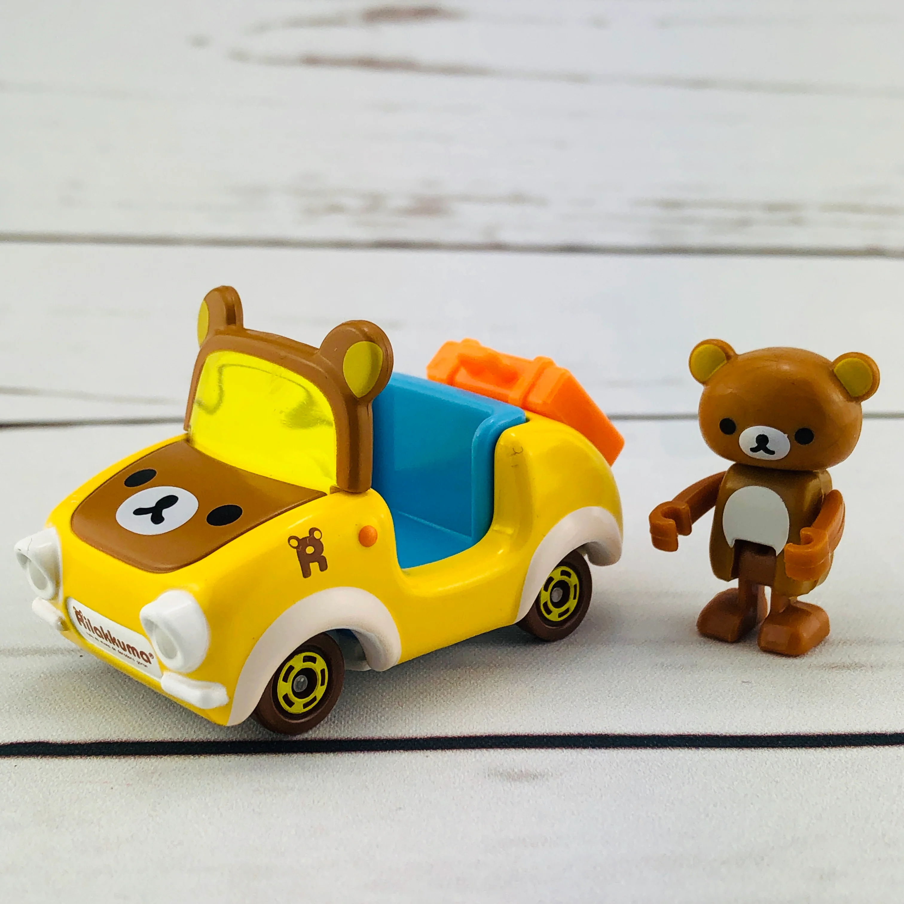 Dream TOMICA RIDE ON R07 Rilakkuma x Rilakkuma Car - Image 5