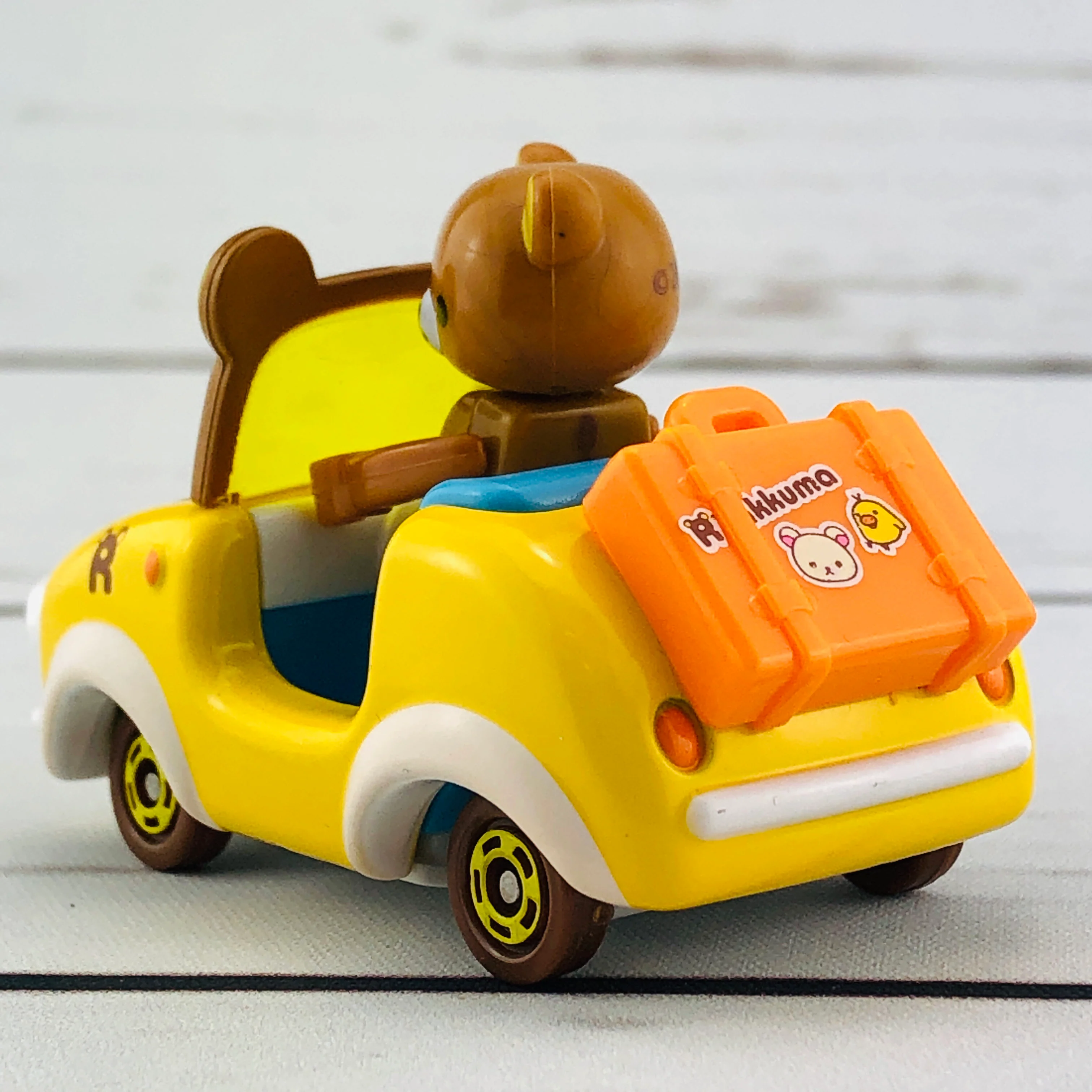 Dream TOMICA RIDE ON R07 Rilakkuma x Rilakkuma Car - Image 6