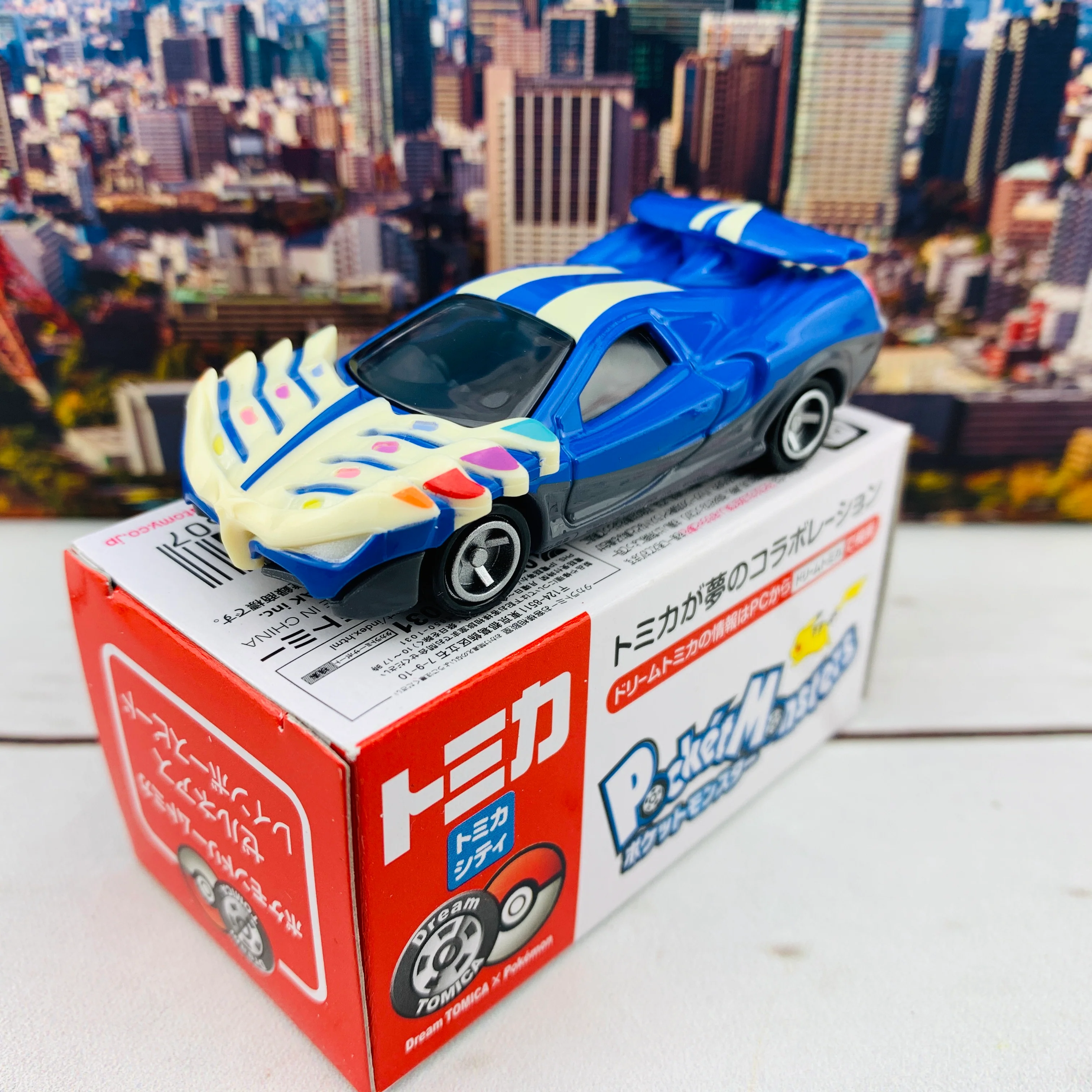 Dream TOMICA x Pokemon Xerneas Rainbow Speed - Image 2