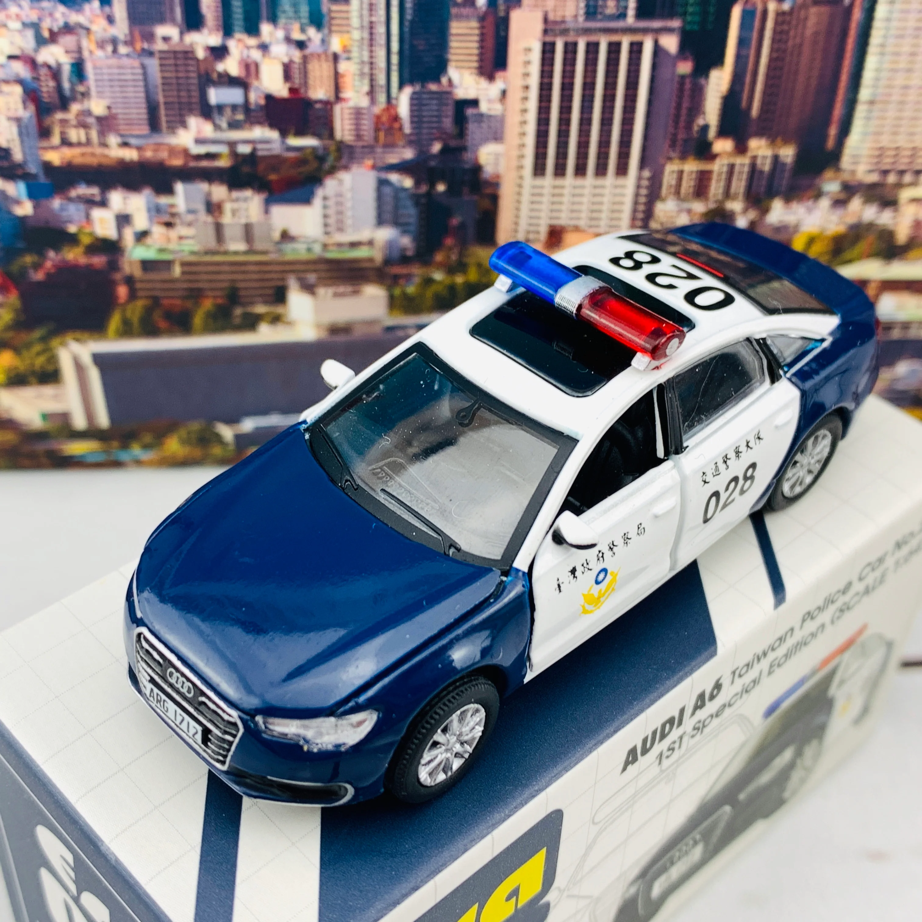 ERA CAR 08 Audi A6 Taiwan Police Car No.28 1ST Special Edition (1/64) AU19A6RF08 - Image 3