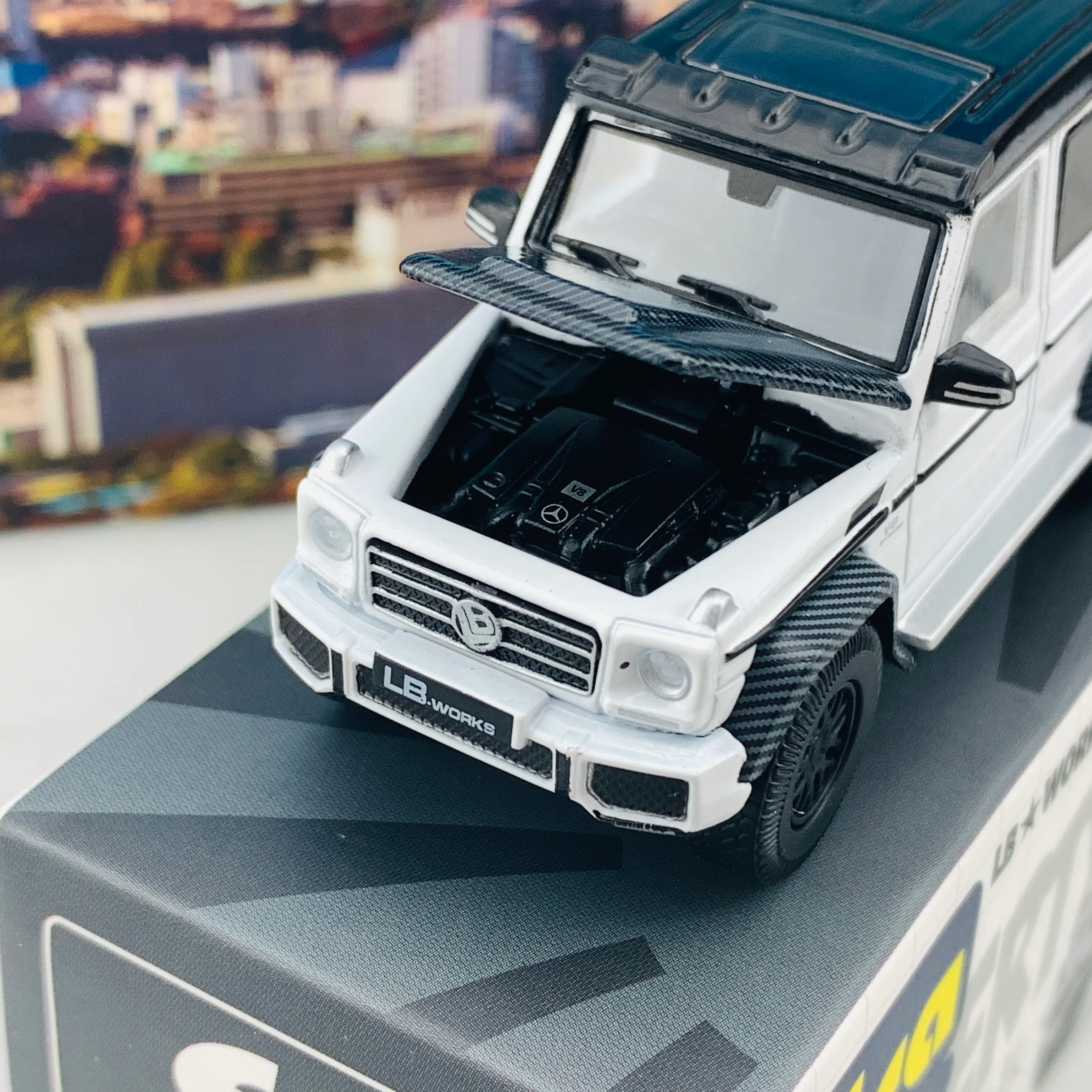 ERA CAR 1/64 LB WORKS Mercedes Benz AMG G63 White MB204X4SP27 - Image 4