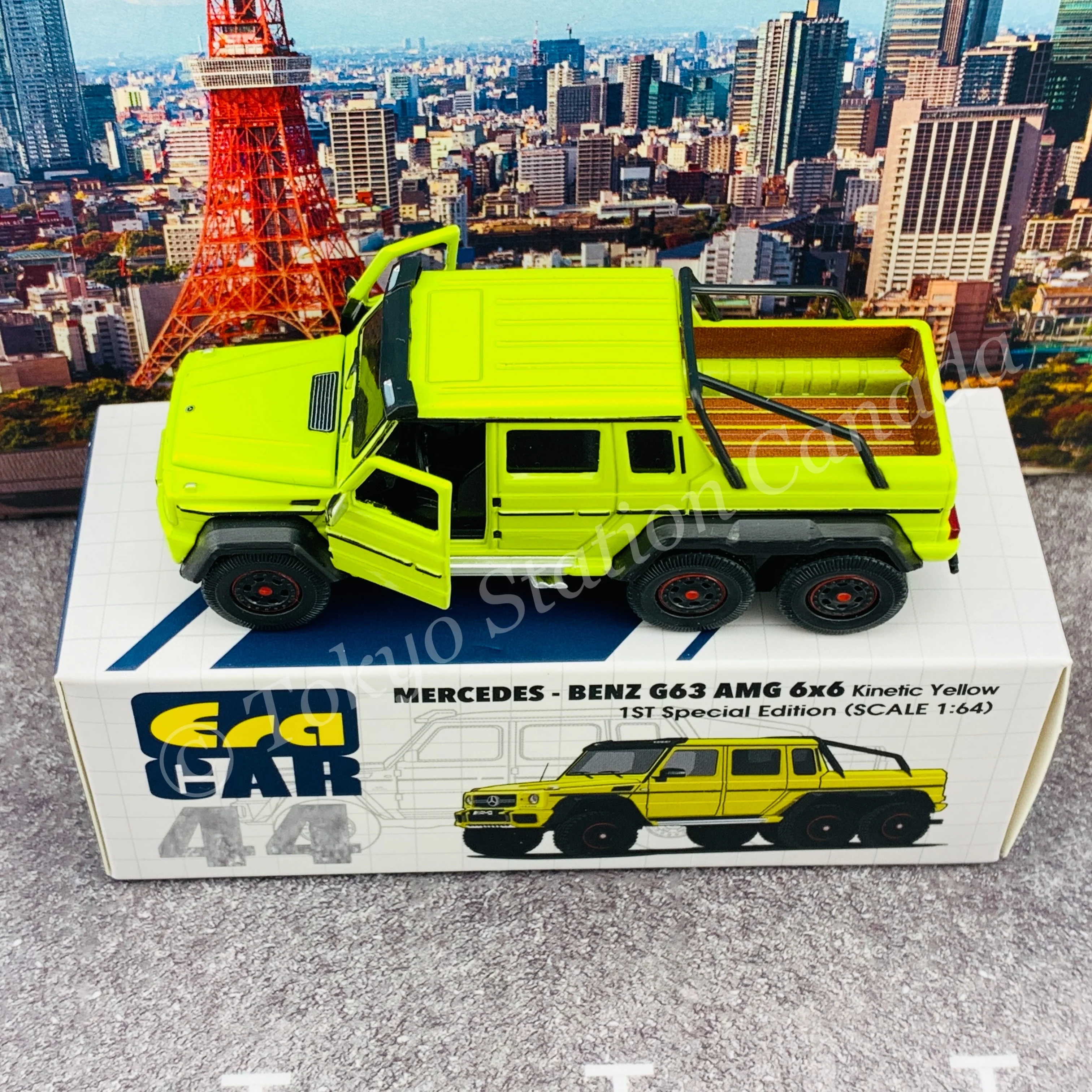 ERA CAR 1/64 Mercedes-Benz G63 AMG 6x6 Kinetic Yellow MB206X6RF44 - Image 6