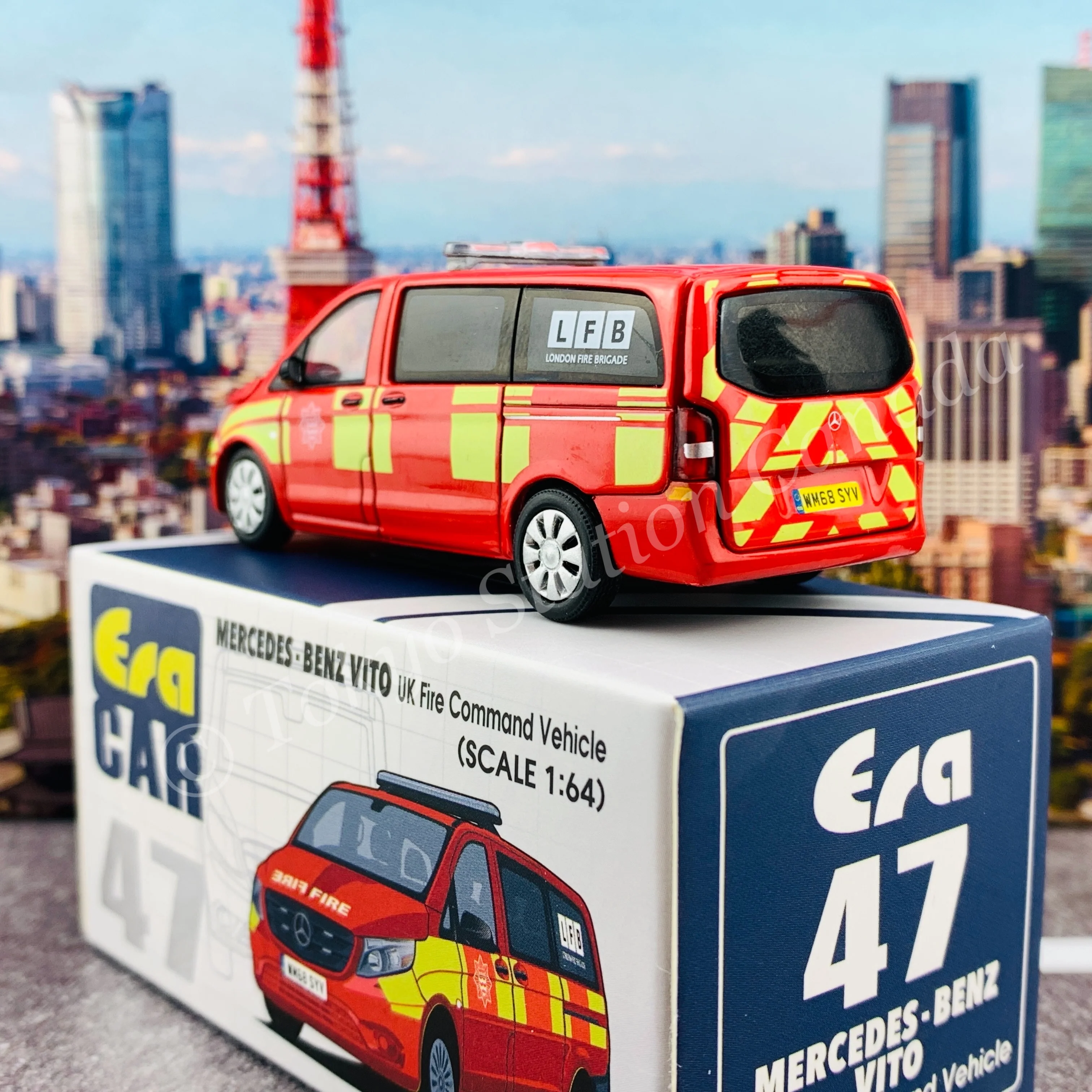 ERA CAR 1/64 Mercedes-Benz Vito UK Fire Command Vehicle MB20VITRN47 - Image 5
