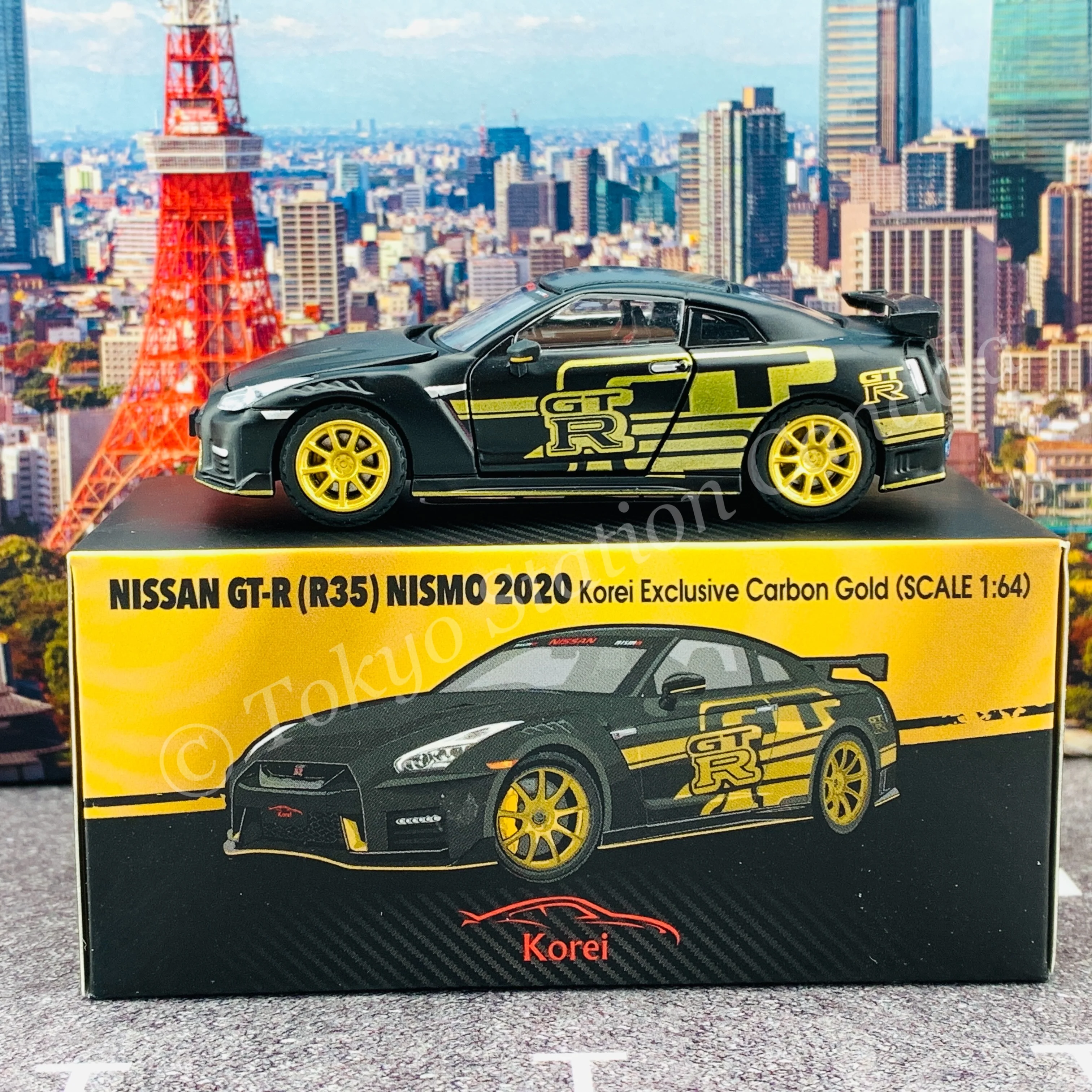 ERA CAR 1/64 Nissan GTR (R35) NISMO 2020 Korei Exclusive Carbon Gold ESP02 - Image 2