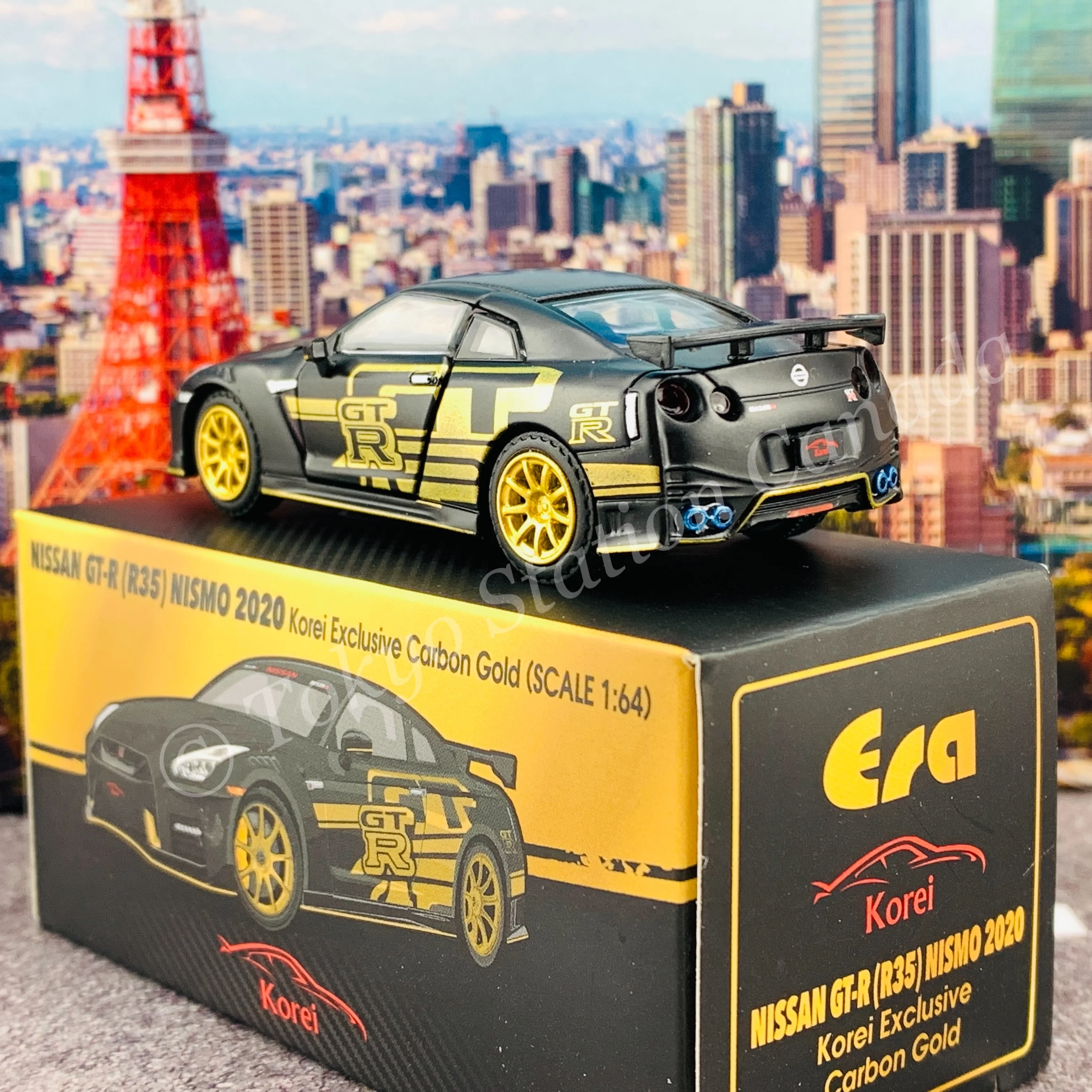 ERA CAR 1/64 Nissan GTR (R35) NISMO 2020 Korei Exclusive Carbon Gold ESP02 - Image 4