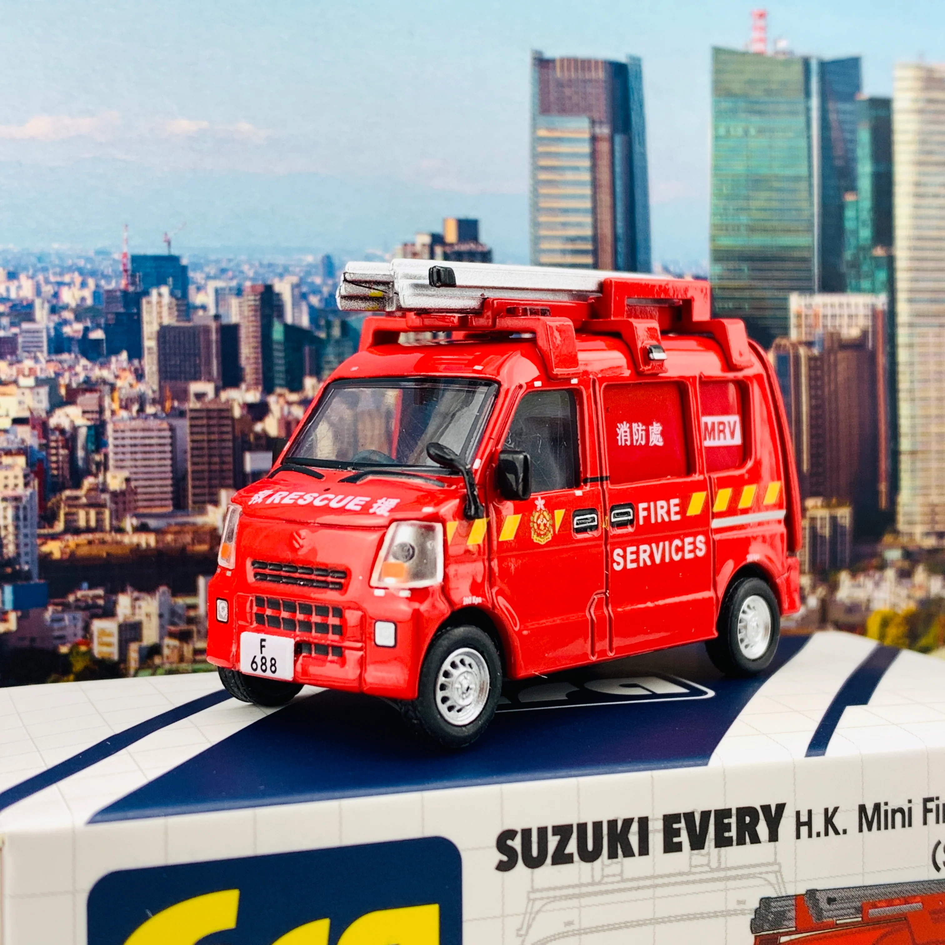ERA CAR 10 Suzuki Every H.K. Mini Fire Van (MRV) (1/64)  SU19EVERN10 - Image 3