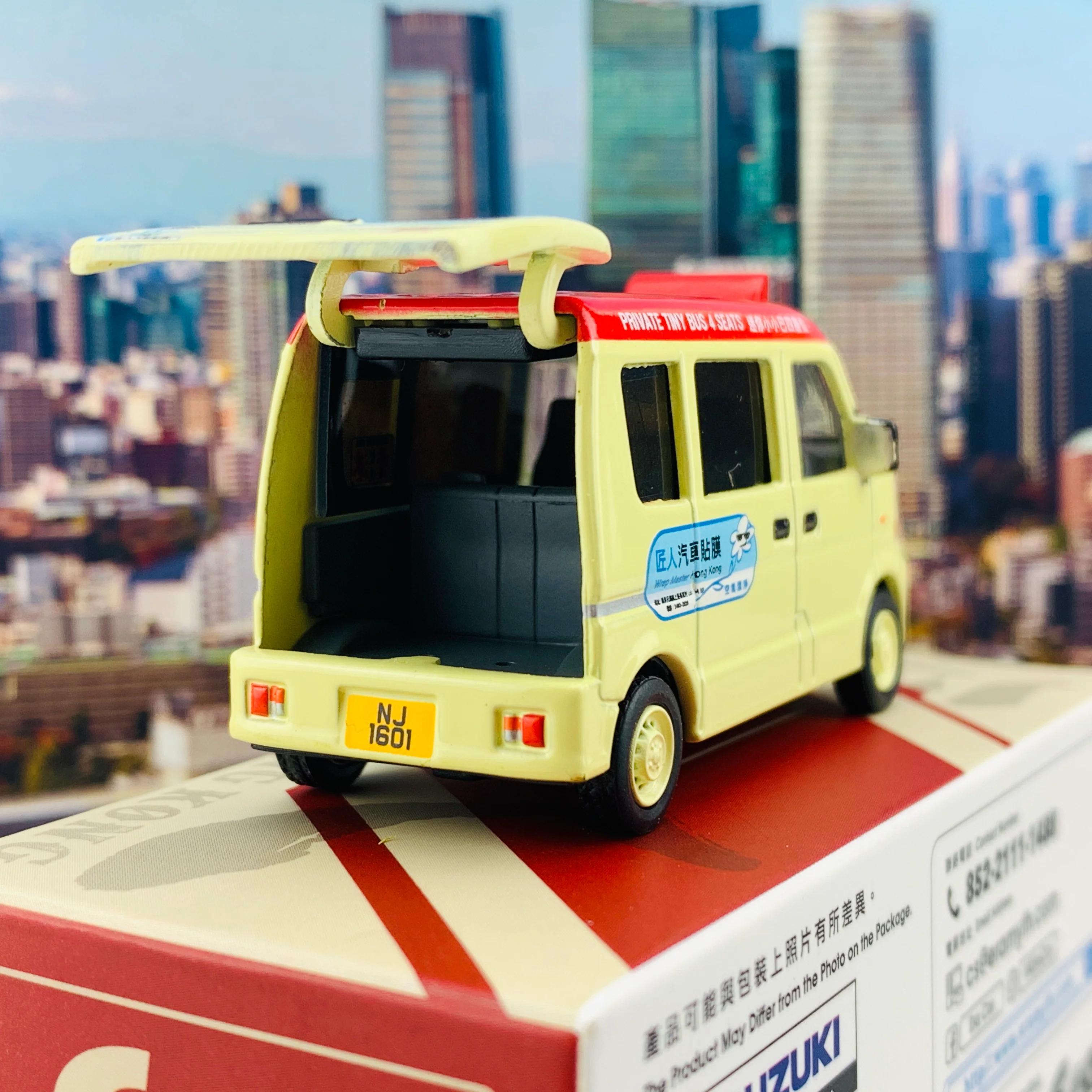 ERA CAR Suzuki Every Private Tiny Bus (Red) (1/64) SU19EVESP09 - Image 5
