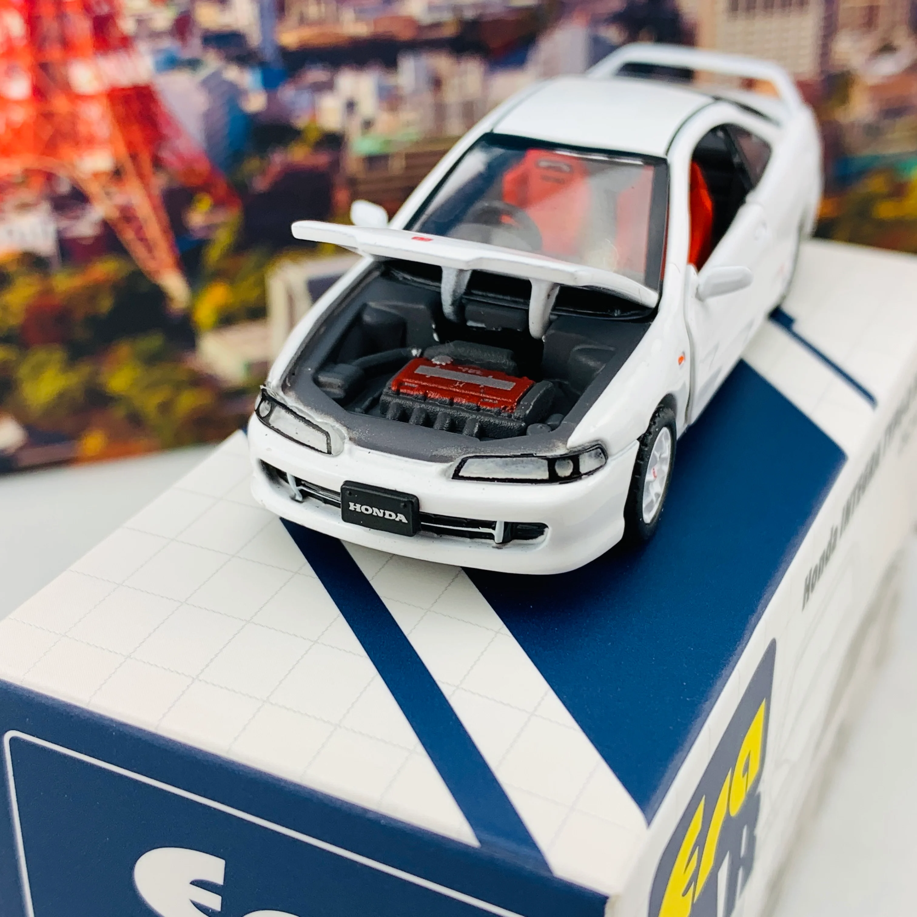 ERA CAR 11 1/64 Honda Integra Type-R DC2 White HA20DC2RN11 - Image 3