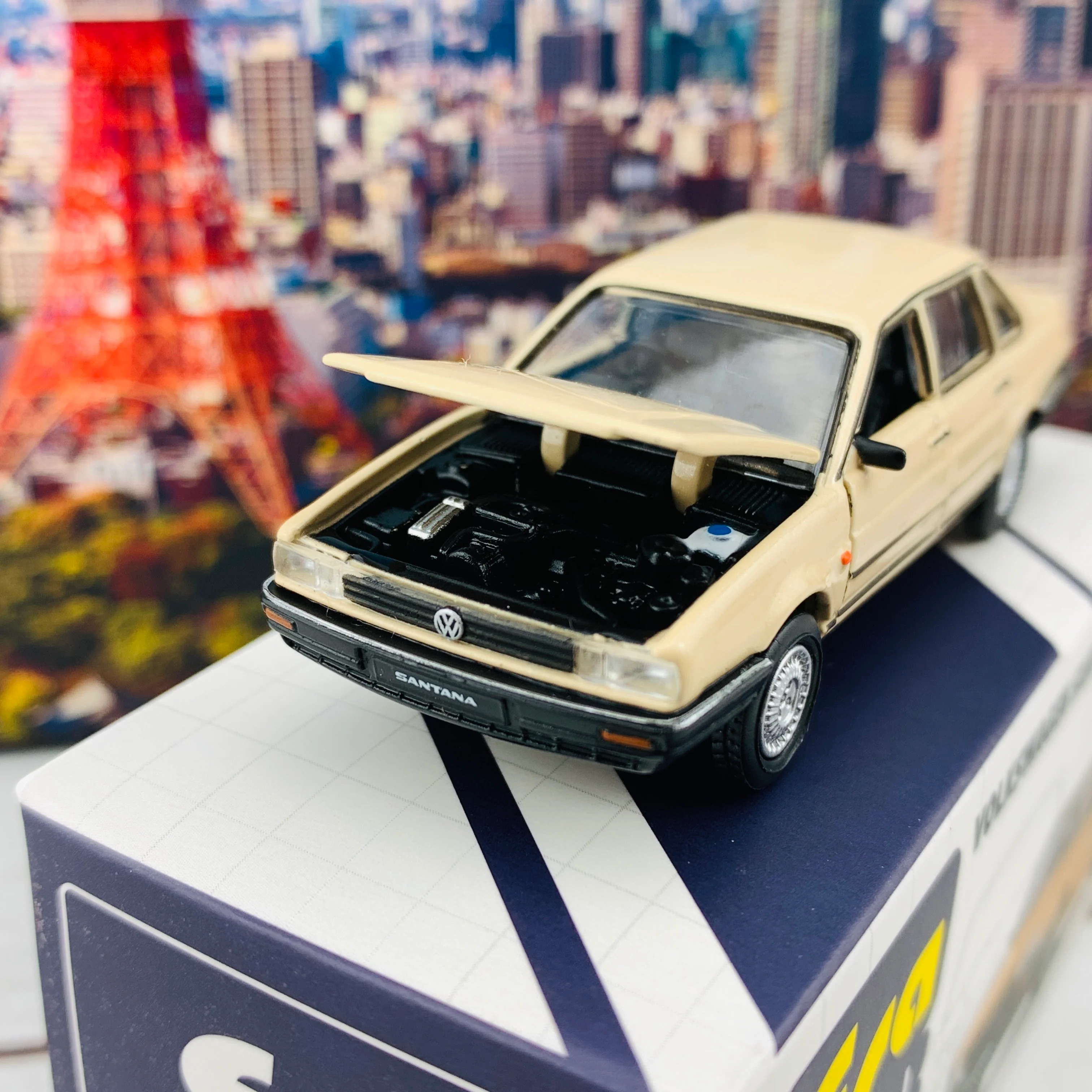 ERA CAR 15 1/64 Volkswagen Santana Japan Version VW20CAMRN15 - Image 3