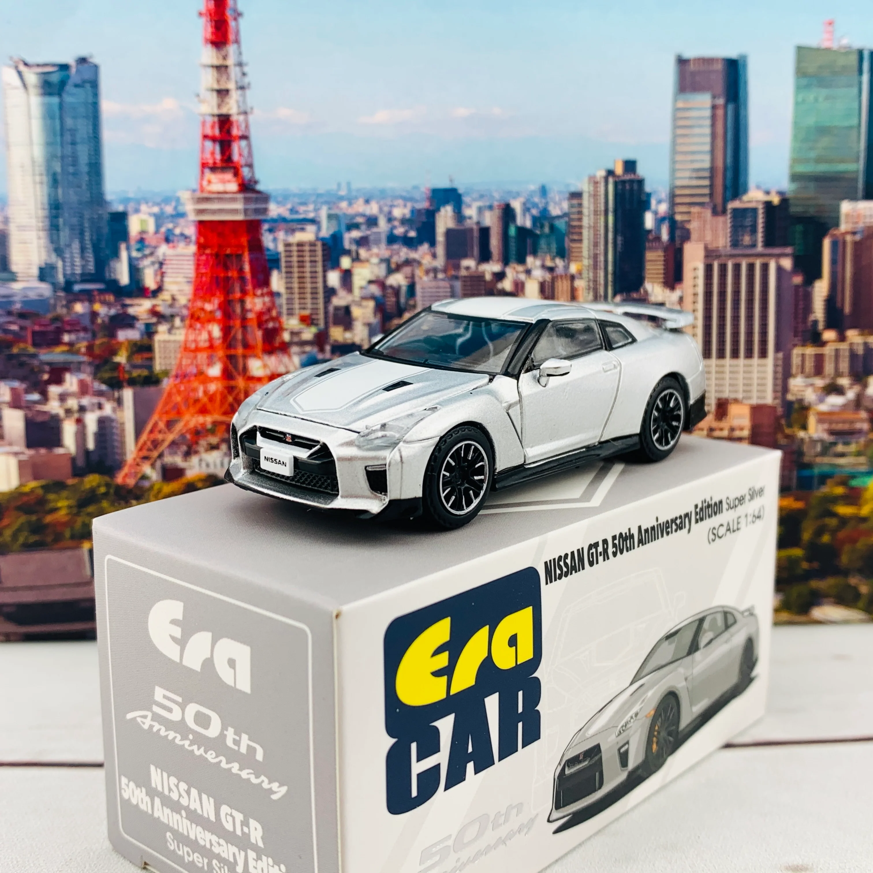 ERA CAR 21 1/64 Nissan GTR 50th Anniversary Edition Super Silver NS20GTRSP25 - Image 2