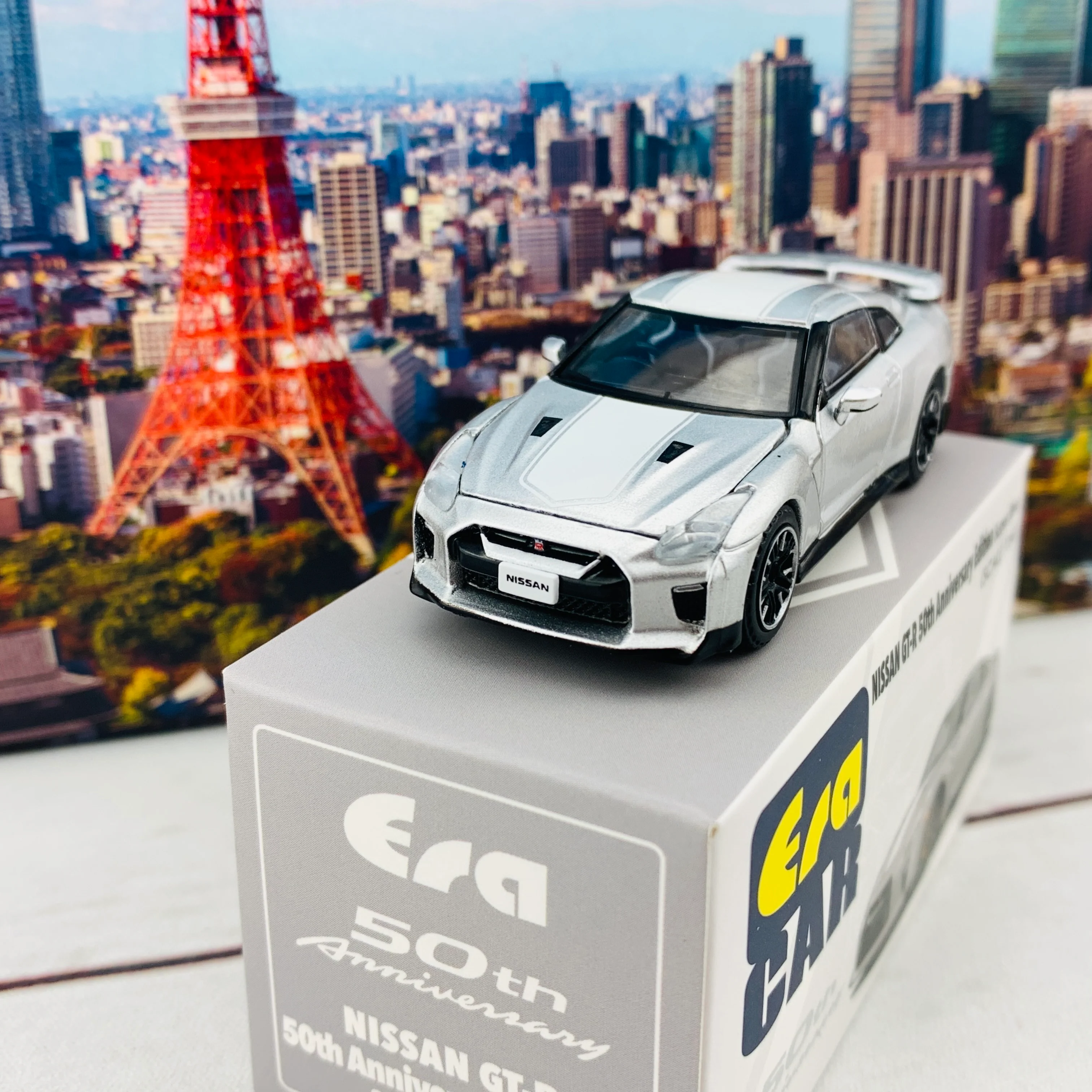 ERA CAR 21 1/64 Nissan GTR 50th Anniversary Edition Super Silver NS20GTRSP25 - Image 3