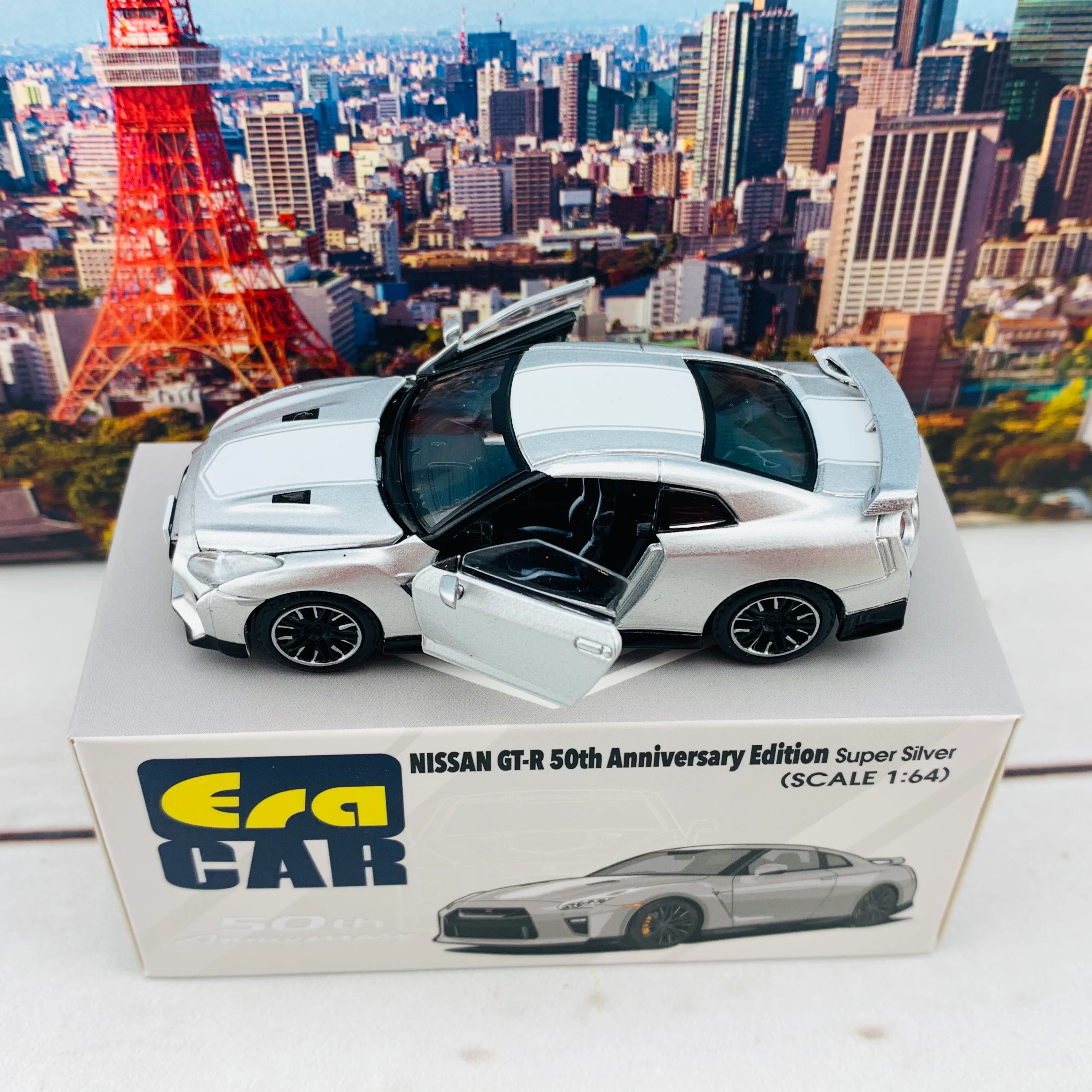 ERA CAR 21 1/64 Nissan GTR 50th Anniversary Edition Super Silver NS20GTRSP25 - Image 5