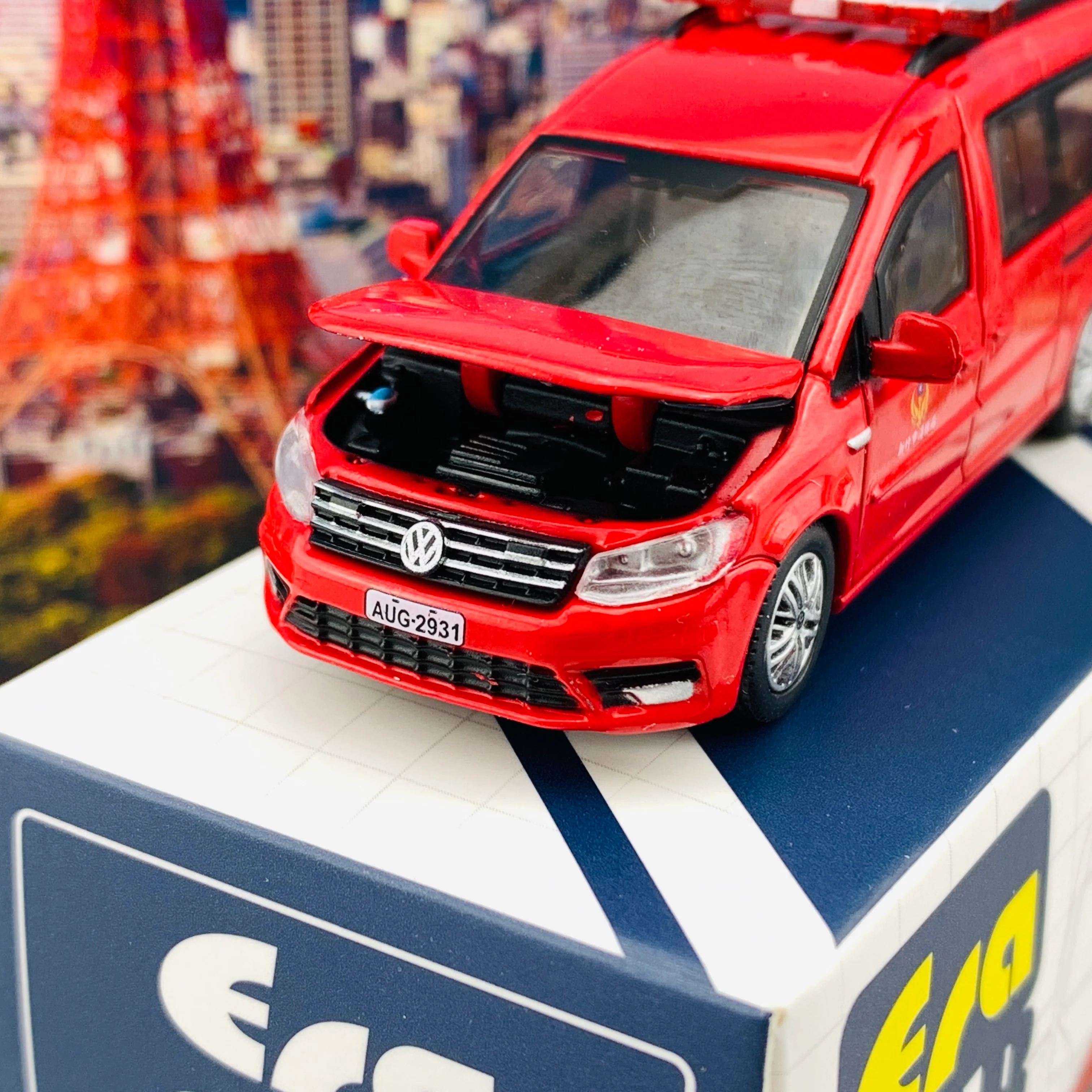 ERA CAR 21 1/64 Volkswagen Caddy Maxi Fire Command Vehicle 1ST Special Edition VW20CAMRF21 - Image 4