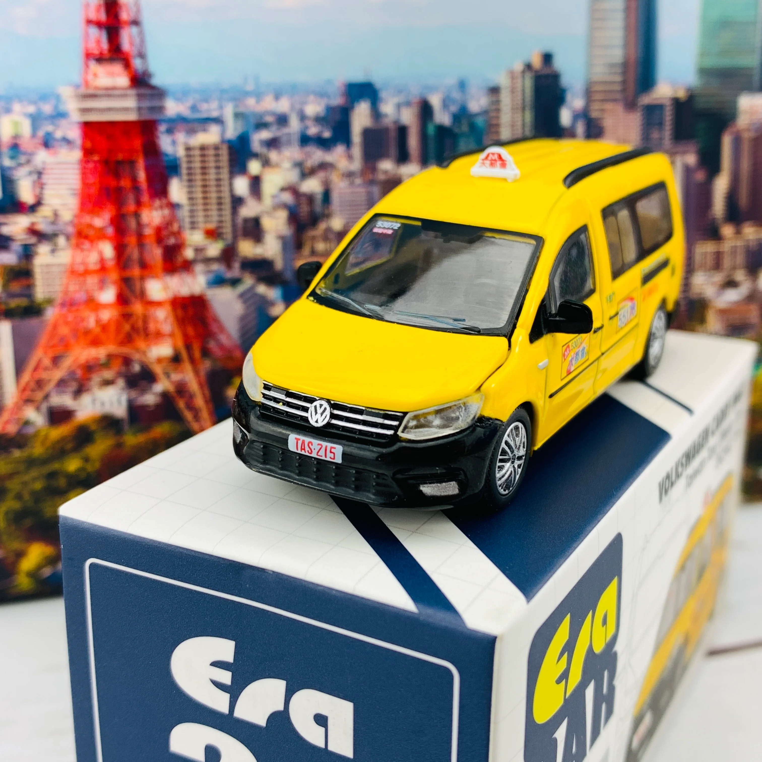 ERA CAR 21 1/64 Volkswagen Caddy Maxi Taiwan Taxi VW20CAMRN21 - Image 4