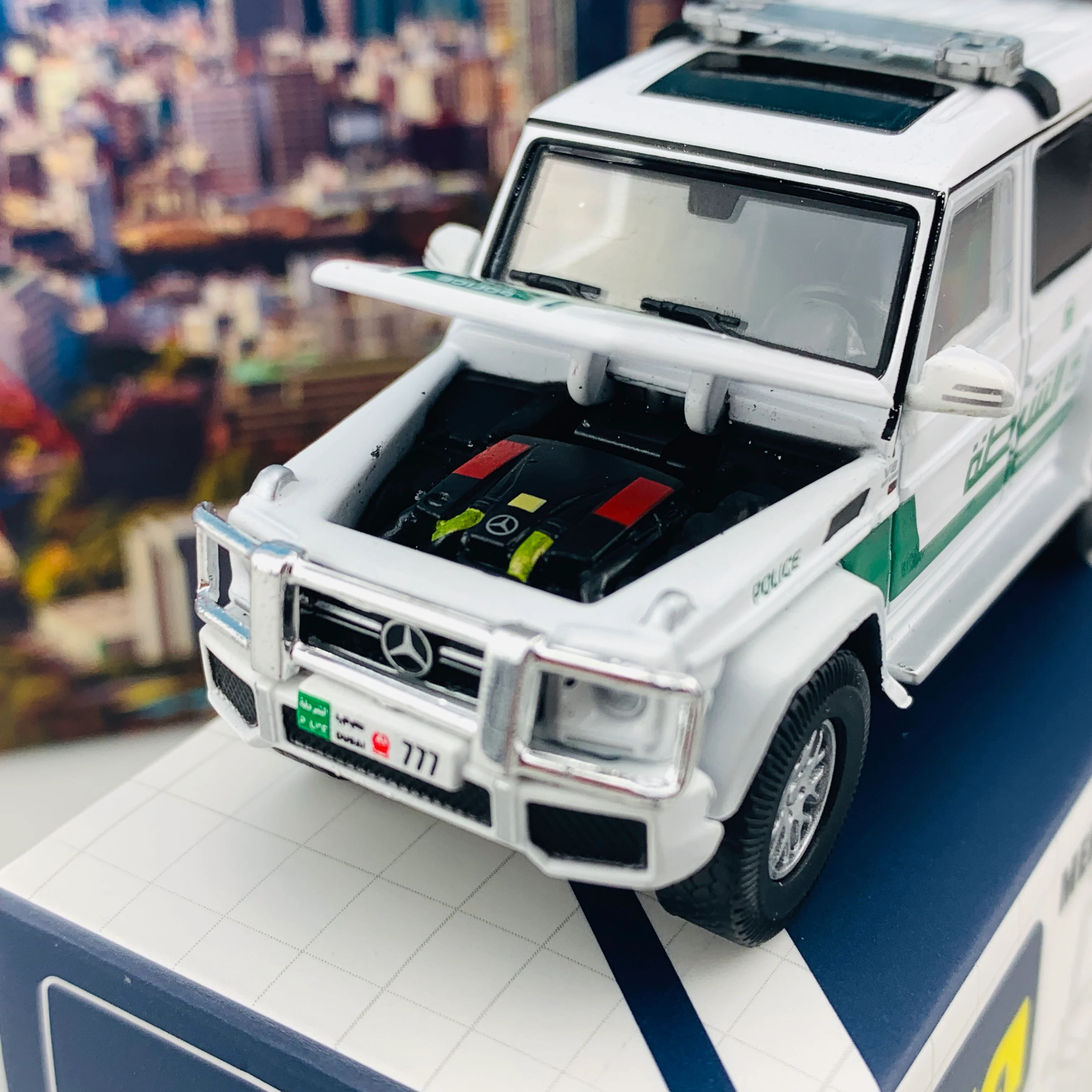 ERA CAR 26 Mercedes Benz G-Class Dubai Police Car (1/64) MB204X4RN26 - Image 4
