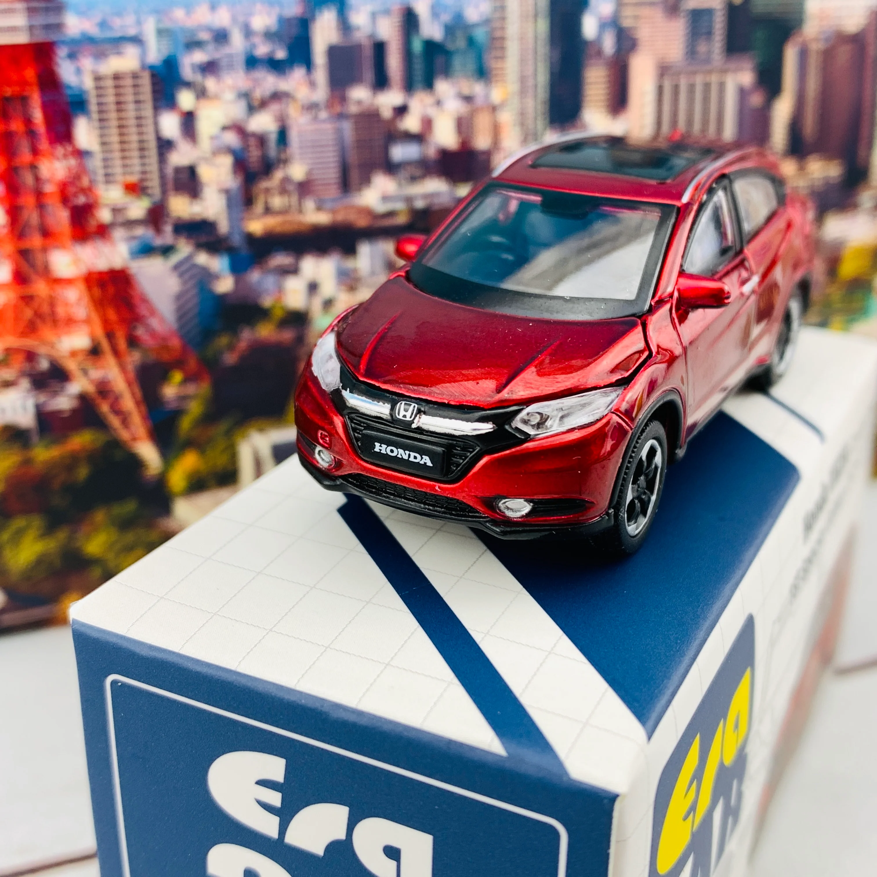 ERA CAR 29 1/64 Honda VEZEL Crystal Red 1ST Special Edition HA20VERF29 - Image 3