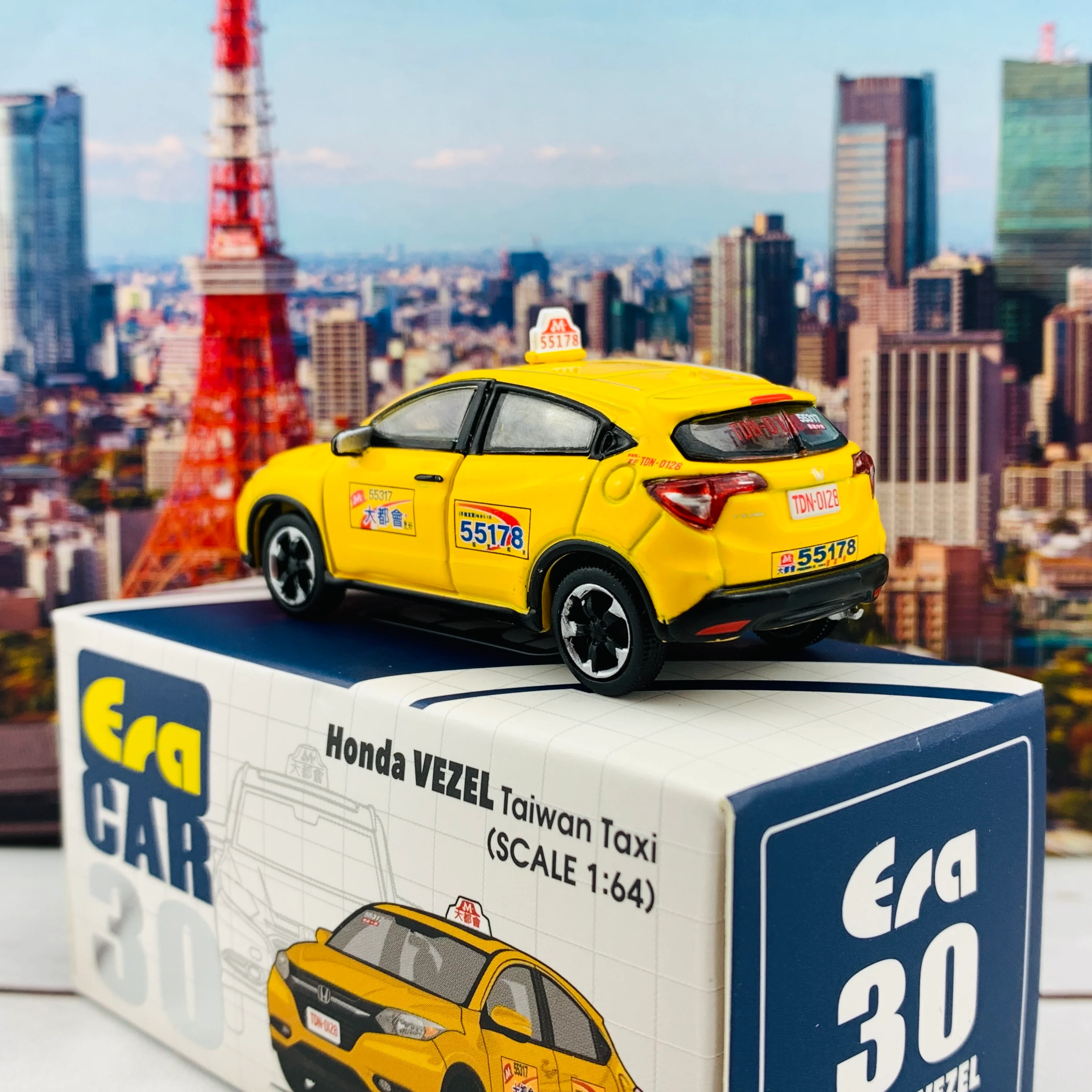 ERA CAR 30 1/64 Honda VEZEL Taiwan Taxi HA20VERN30 - Image 6