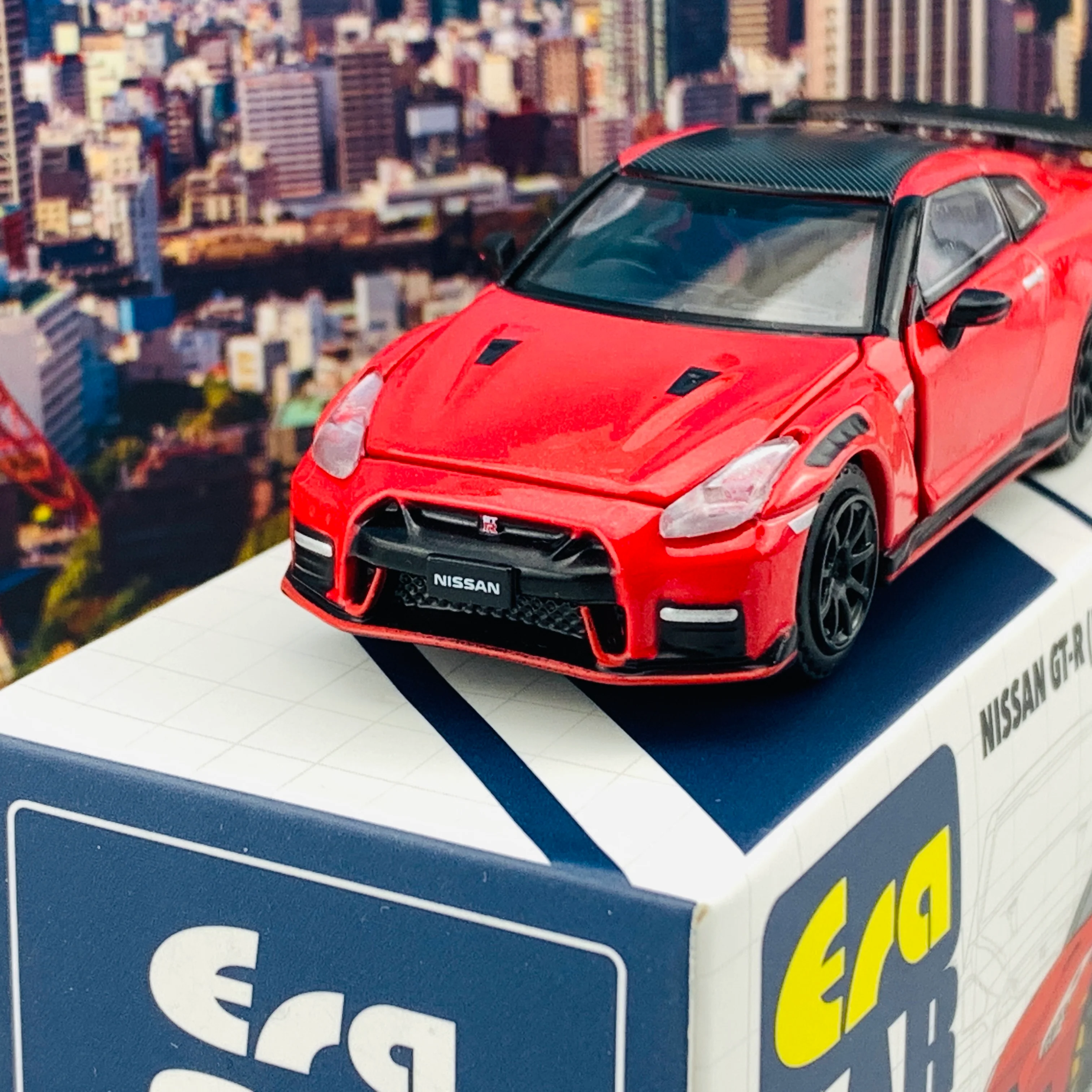 ERA CAR 33 1/64 Nissan GTR R35 NISMO 2020 Red NS20GTRRN33 - Image 3