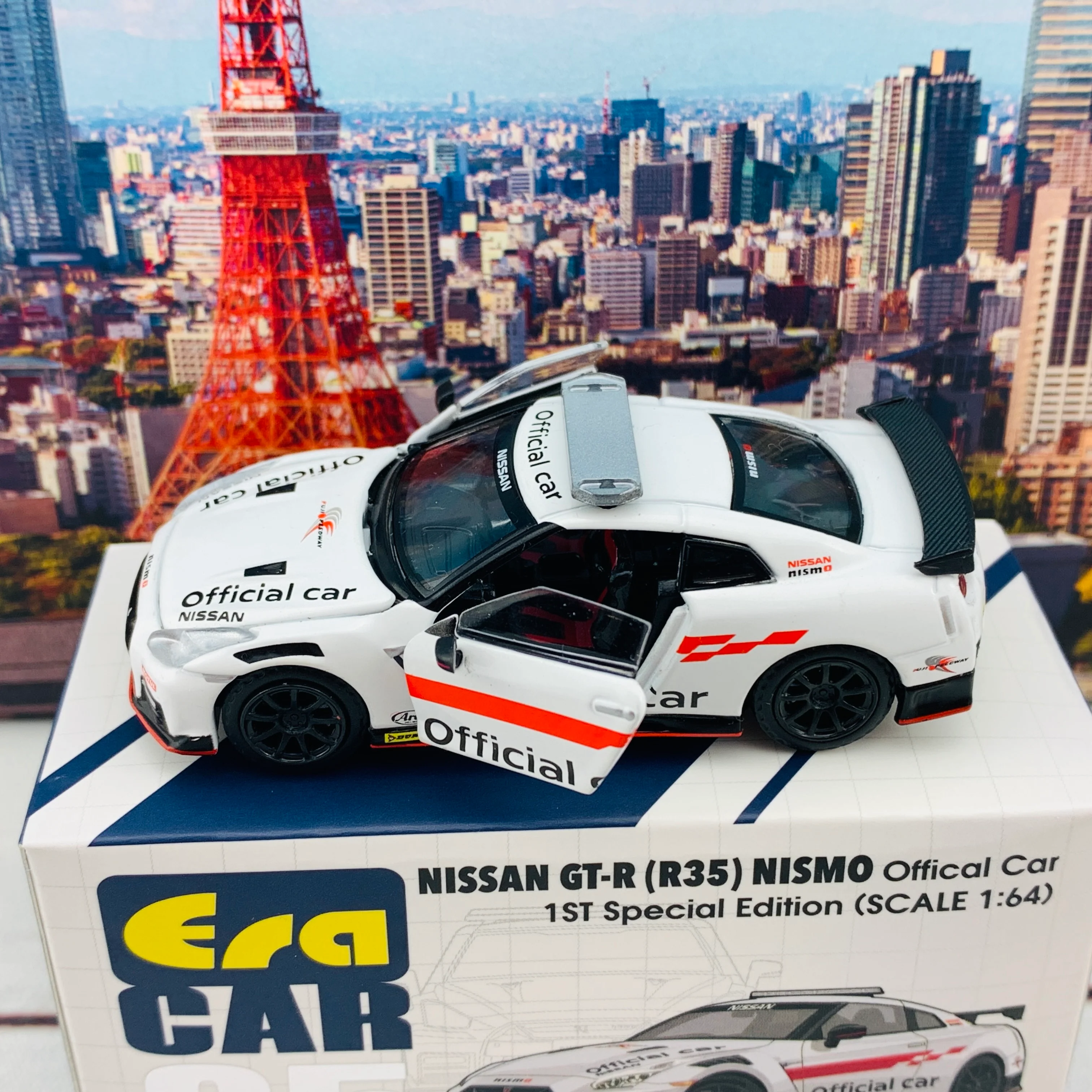 ERA CAR 35 1/64 Nissan GTR R35 NISMO Official Car 1ST Special Edition NS20GTRRF35 - Image 5