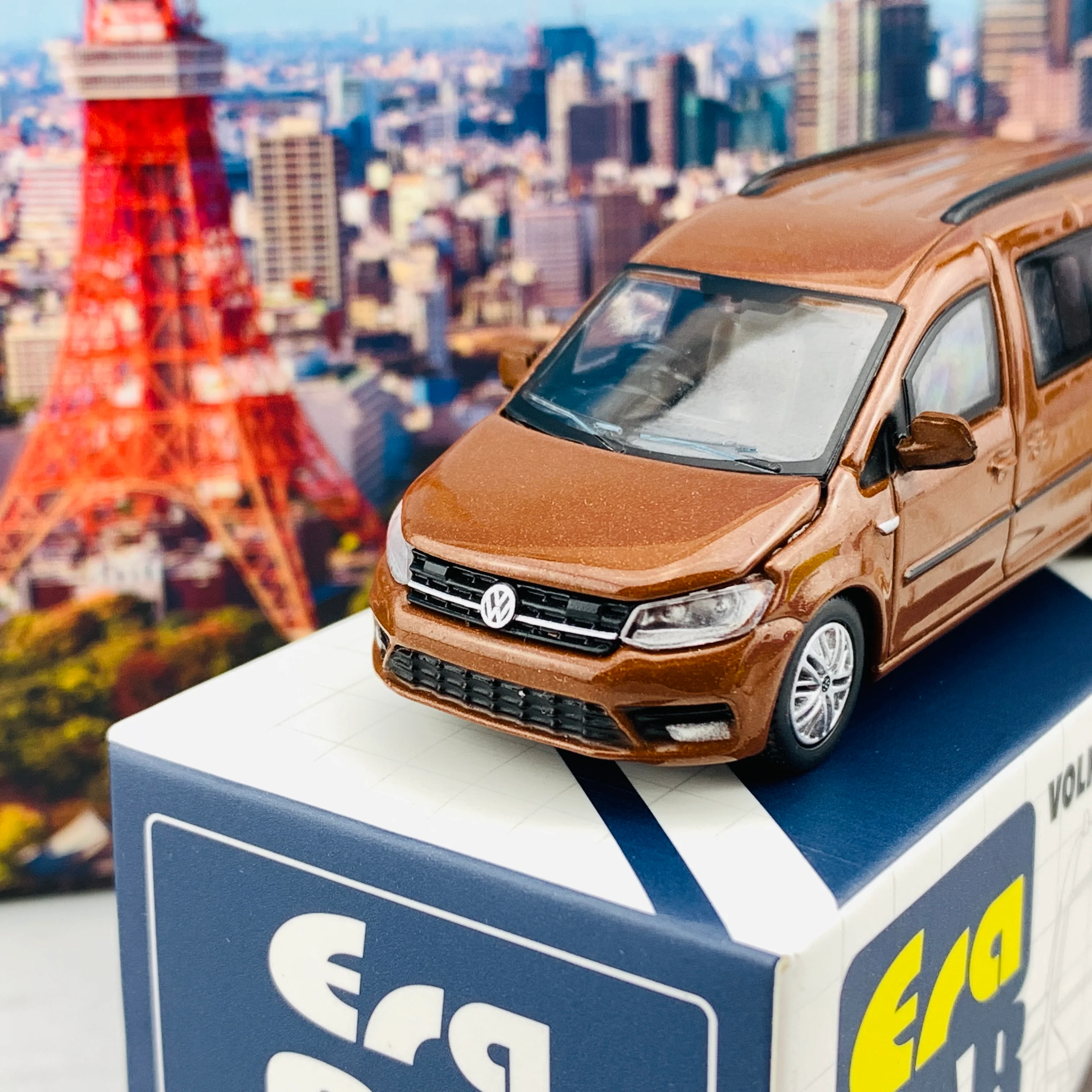 ERA CAR 39 1/64 Volkswagen Caddy Maxi 1ST Special Edition Chocolate VW20CAMRF39 - Image 3