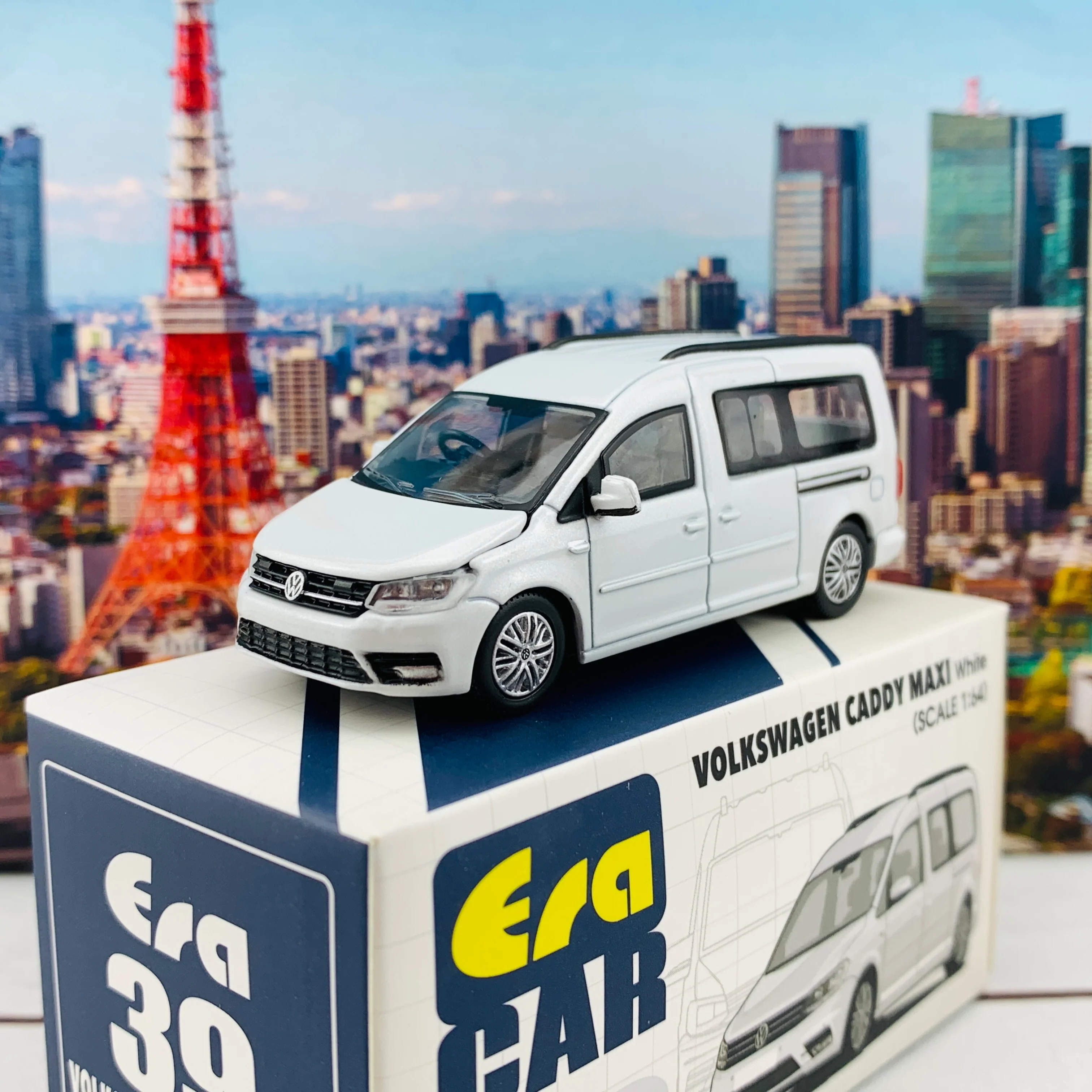 ERA CAR 39 1/64 Volkswagen Caddy Maxi White VW20CAMRN39 - Image 2
