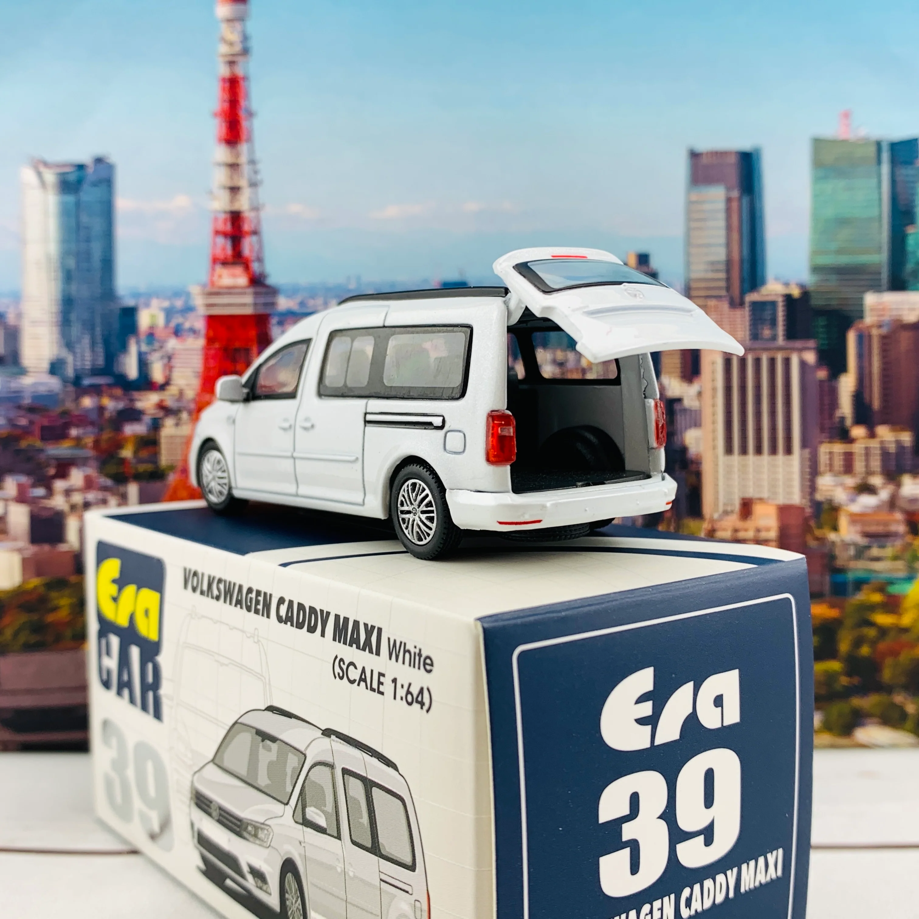 ERA CAR 39 1/64 Volkswagen Caddy Maxi White VW20CAMRN39 - Image 6