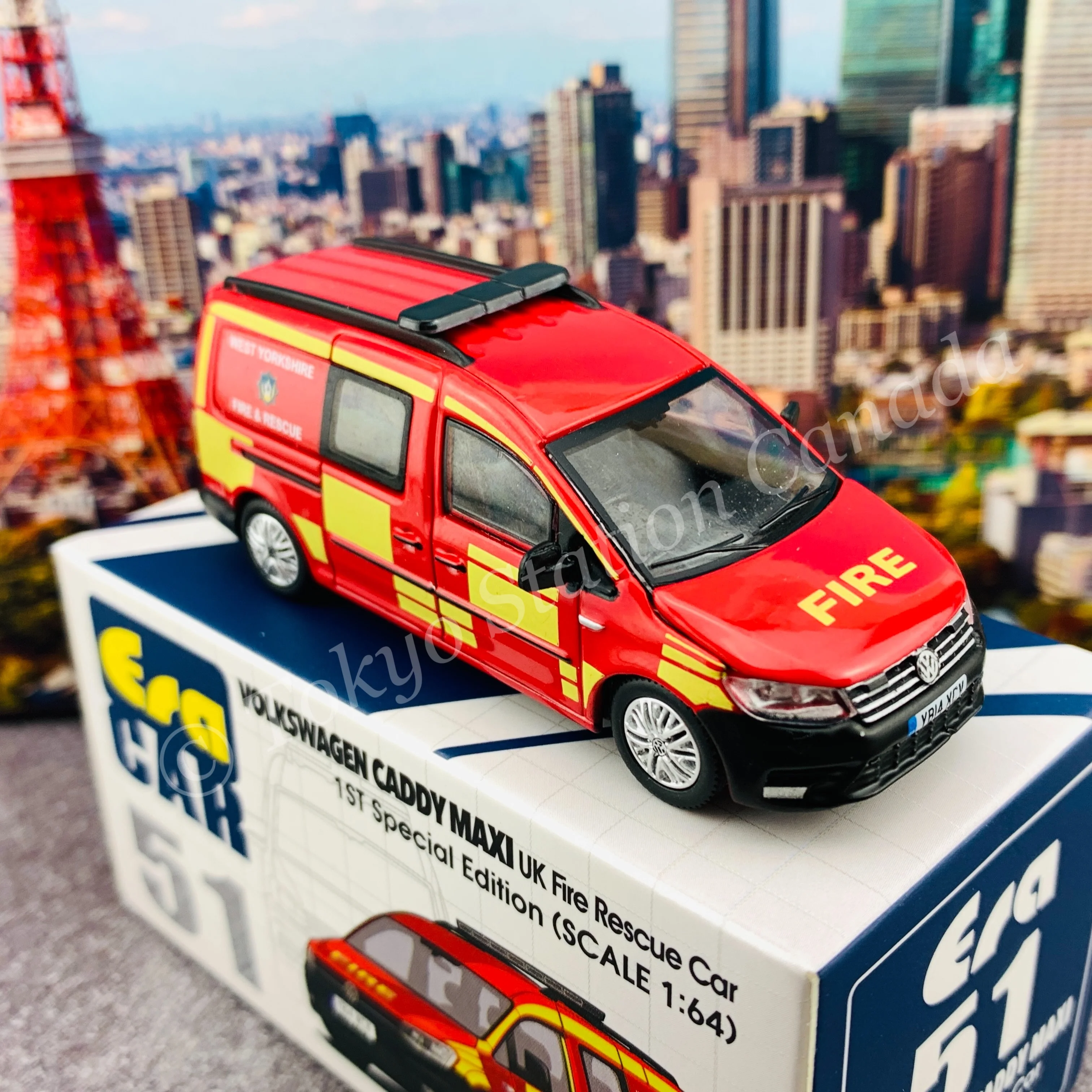 ERA CAR 51 1/64 VOLKSWAGEN CADDY MAXI UK Fire Rescue Car 1ST Special Edition VW21CAMRF51 - Image 5