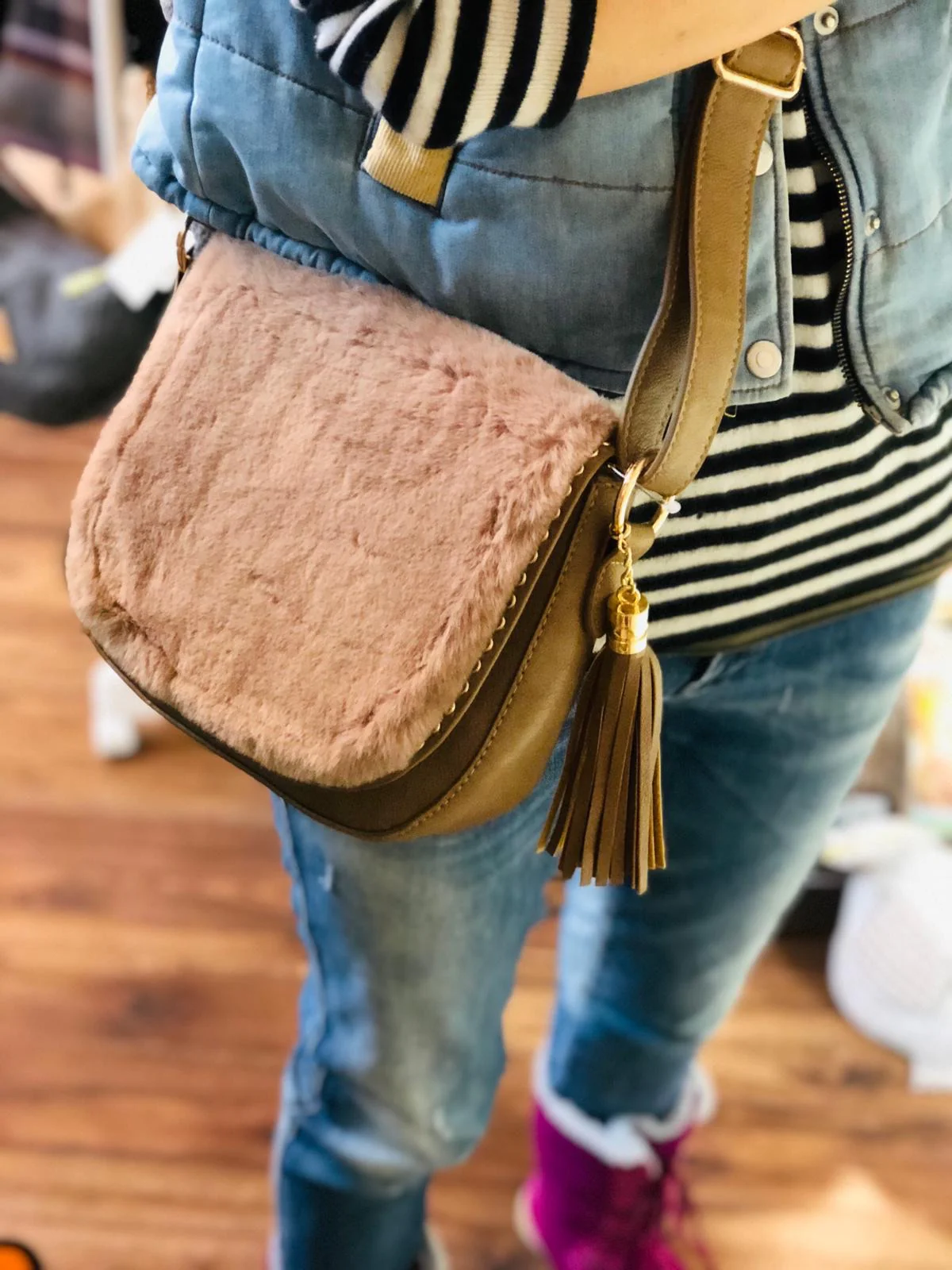 Faux Fur Shoulder Bag Beige - Image 3