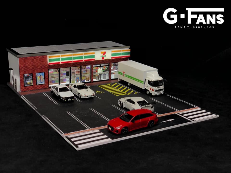 G-FANS 1/64 Diorama with LED Light 7-Eleven with Parking Lot 710020 - Image 3