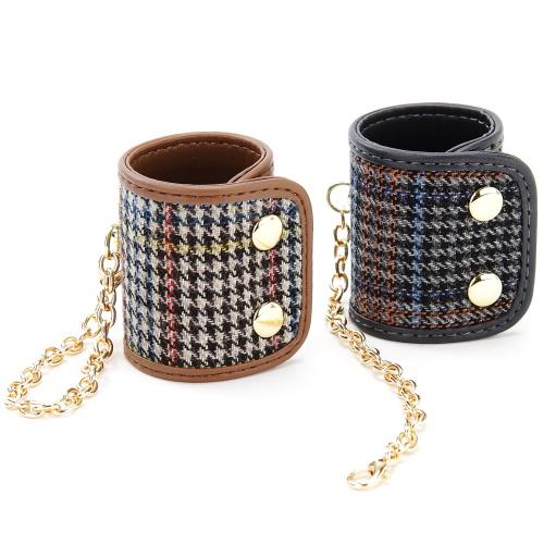 Glove Holder Dark Grey Checker - Image 2
