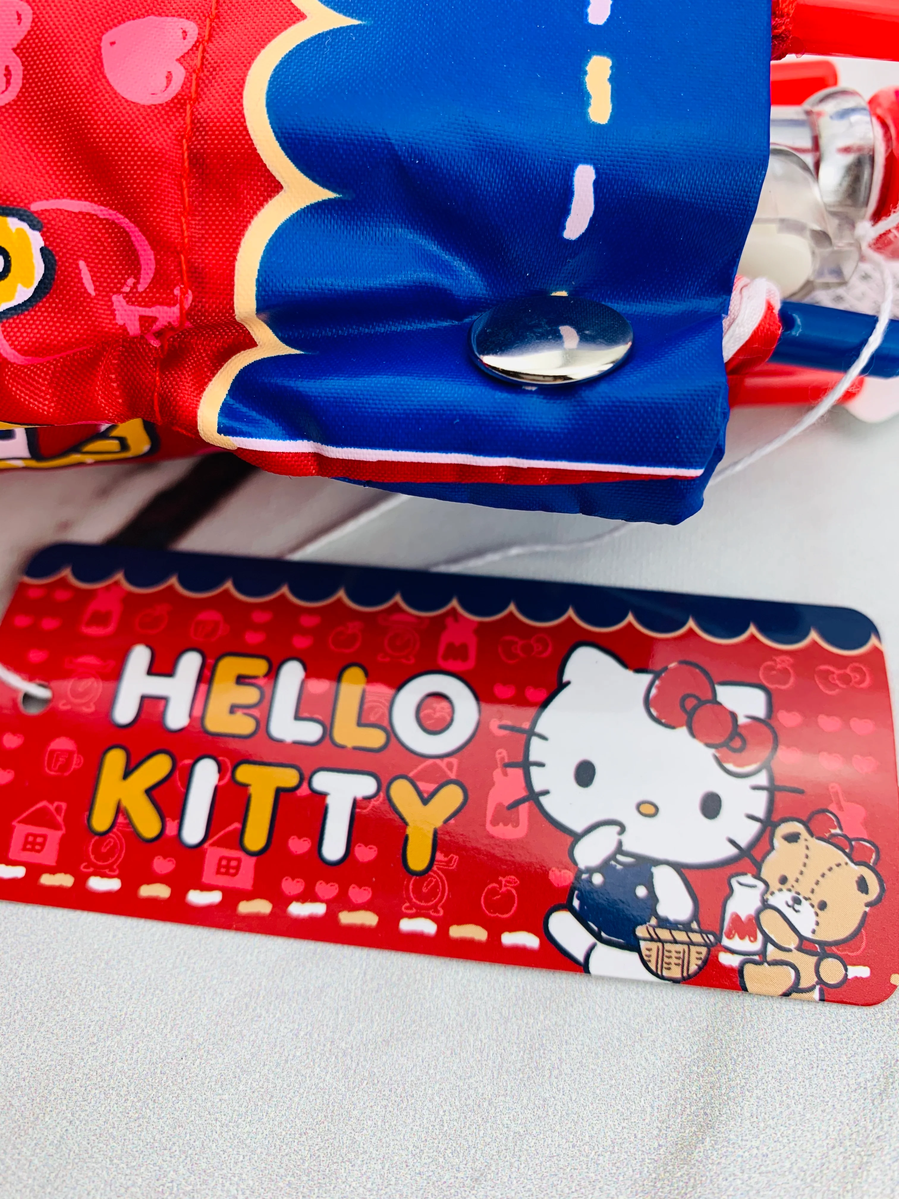 Hello Kitty Folding Umbrella with Storage Bag 90313 - Image 2