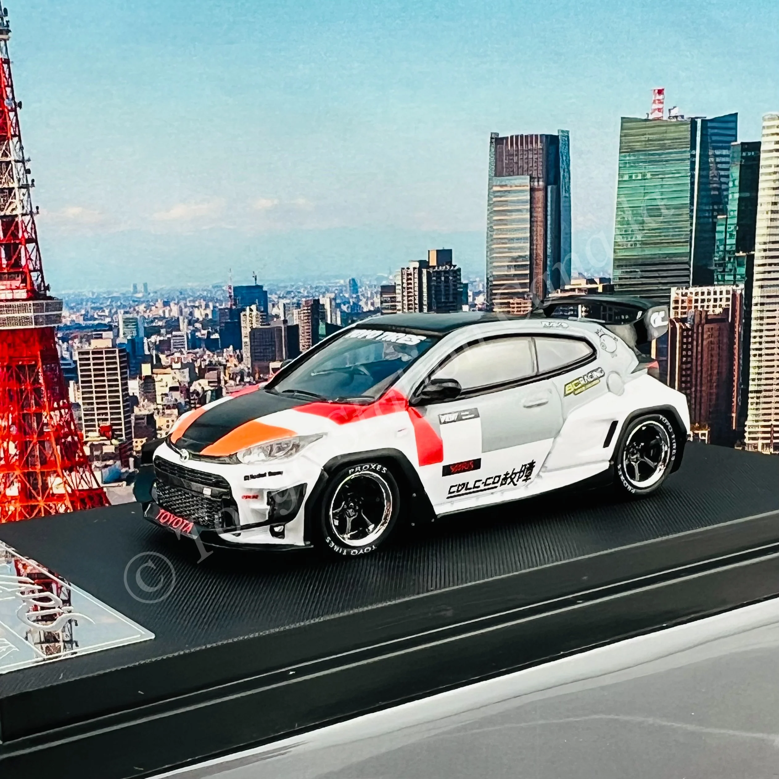 HKM 1/64 YARIS Rocket Bunny WHITE - Image 2