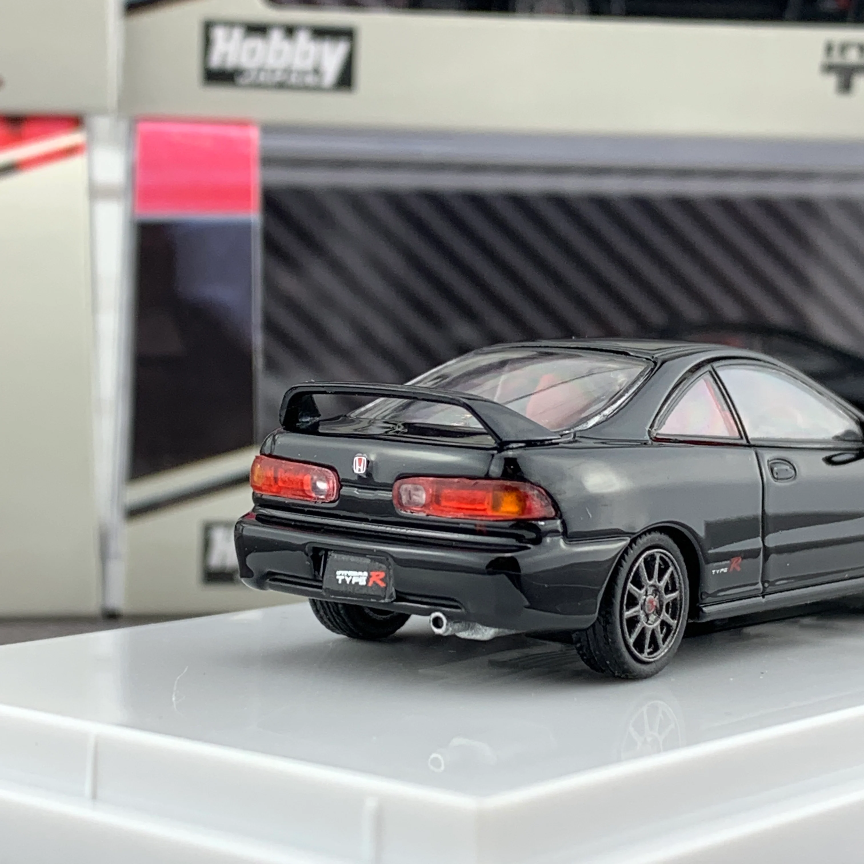 Hobby Japan 1/64 Honda Integra Type R (DC2) 1998 Starlight Black Pearl HJ641004BBK - Image 5